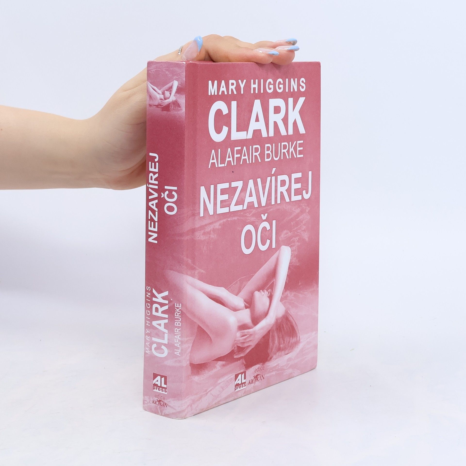 Mary Higgins Clark Nezavírej oči