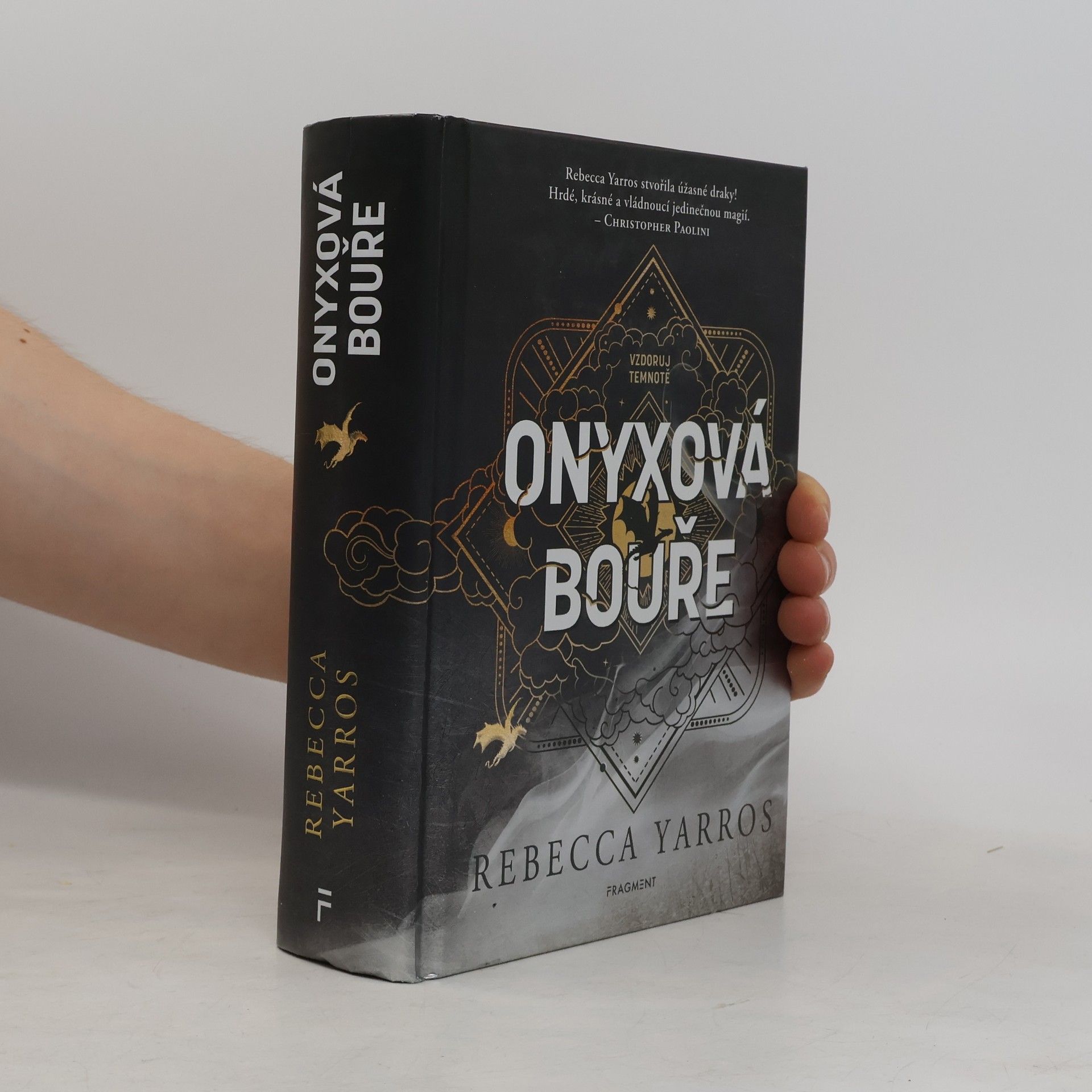Rebecca Yarros Onyxová bouře
