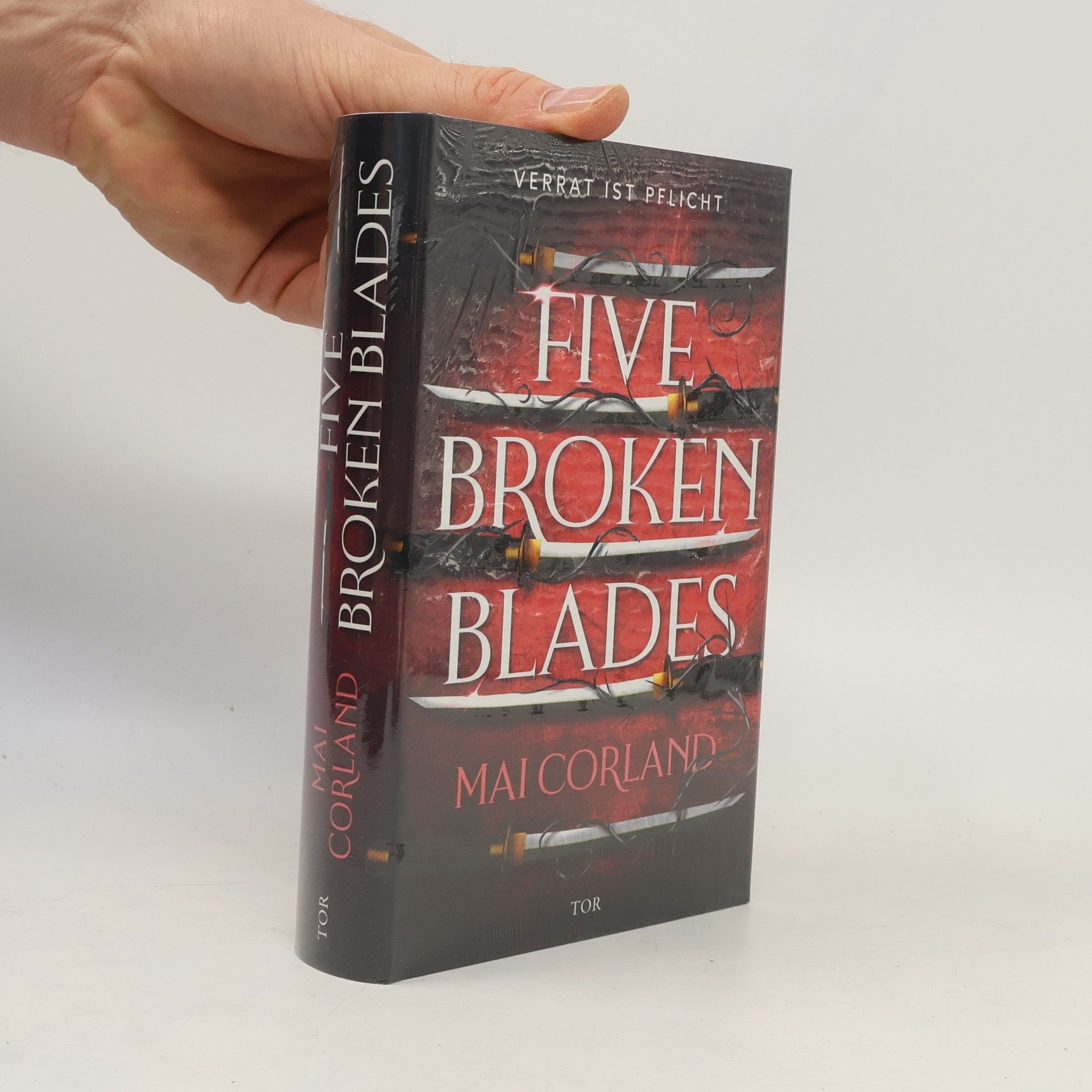 Mai Corland Five Broken Blades