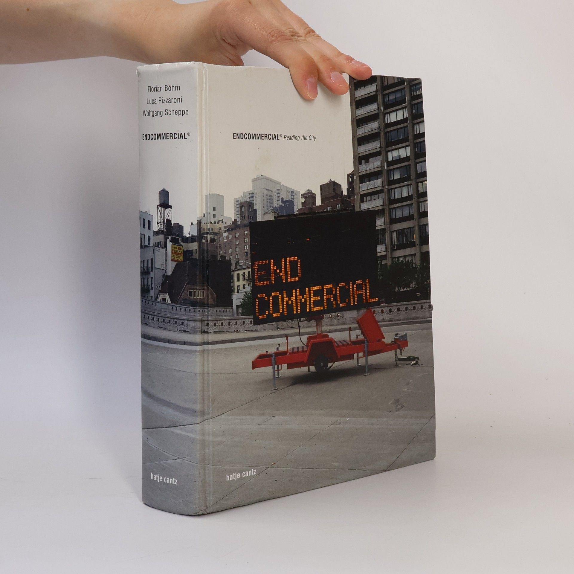 Endcommercial / Reading the City