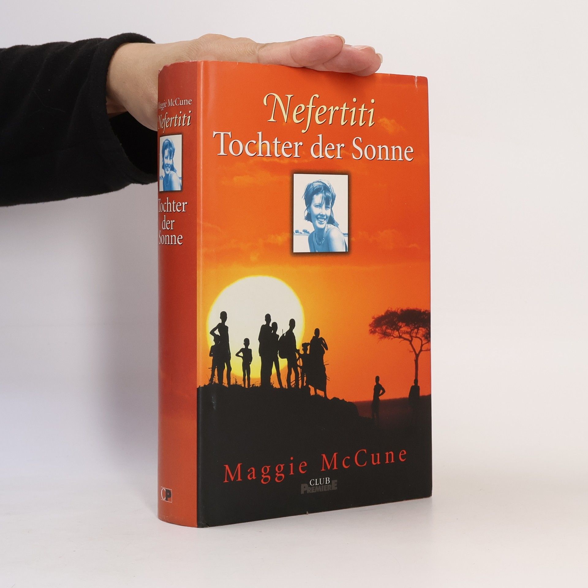 Maggie McCune Nefertiti. Tochter der Sonne