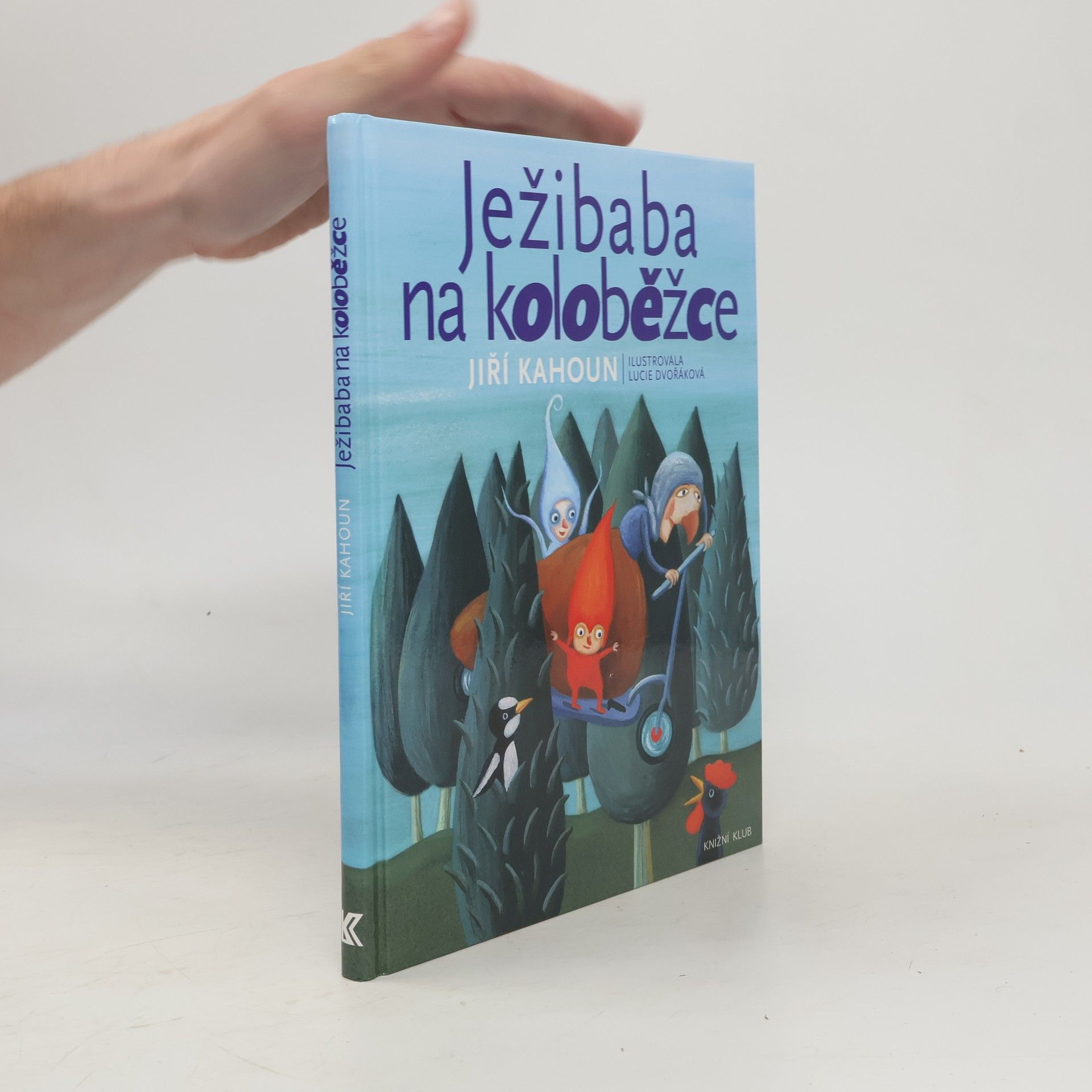 Lucie Dvořáková Ježibaba na koloběžce