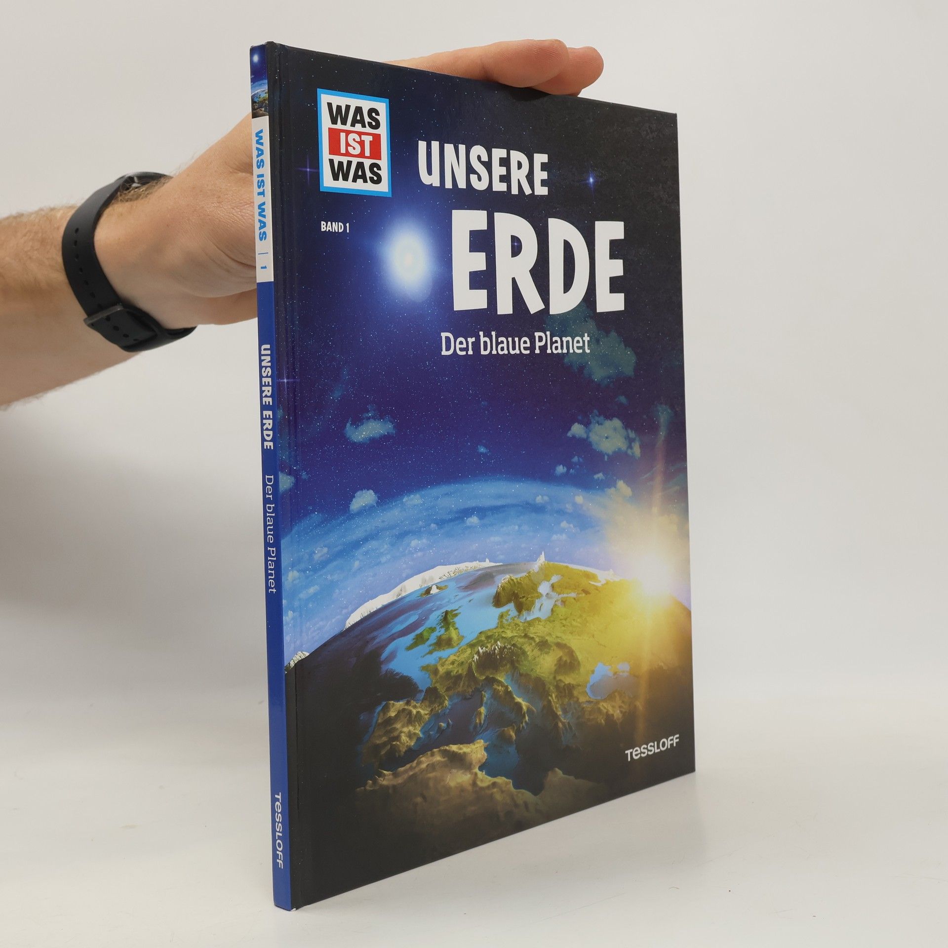 Karl Urban Unsere Erde