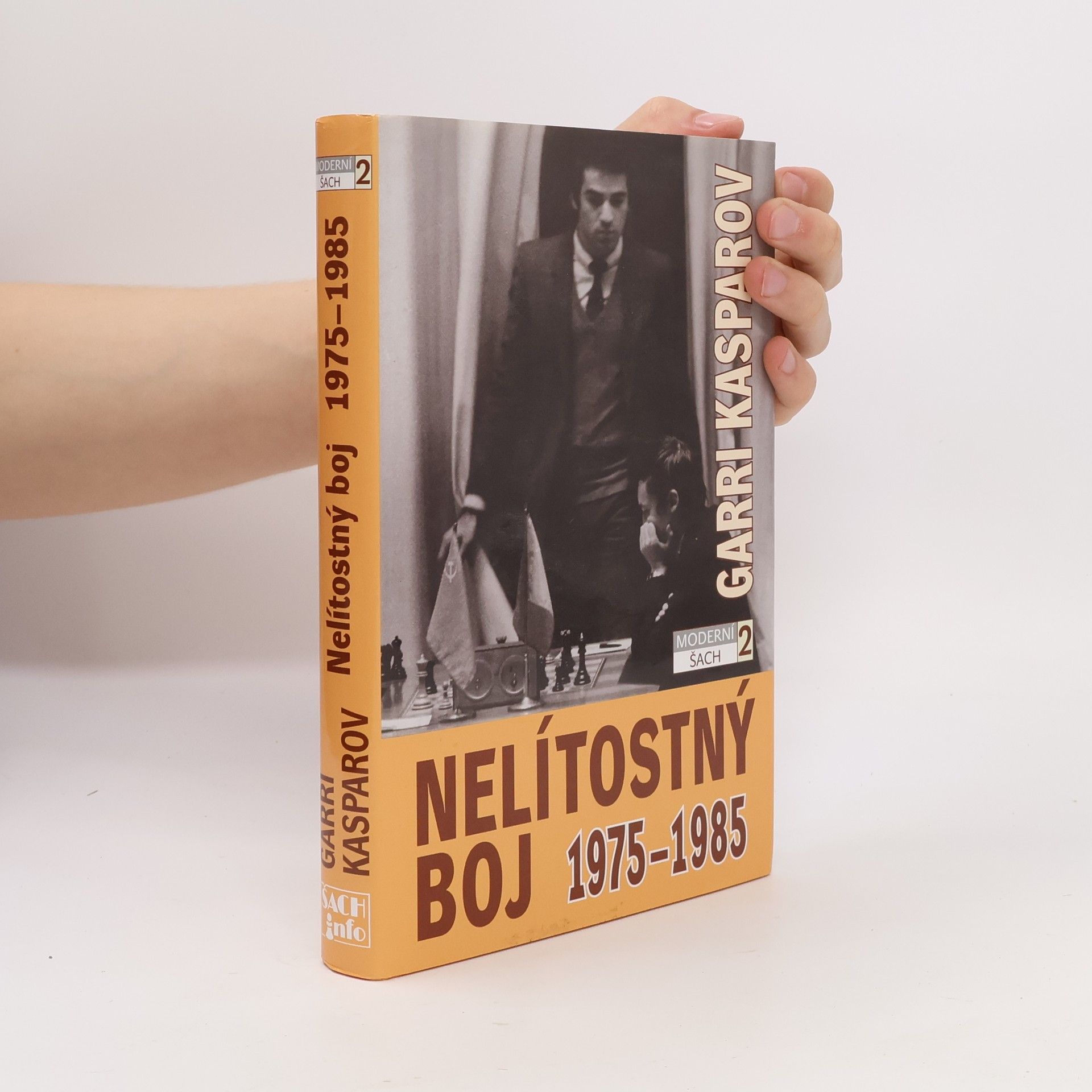 Garri Kimovič Kasparov Nelítostný boj 1975-1985