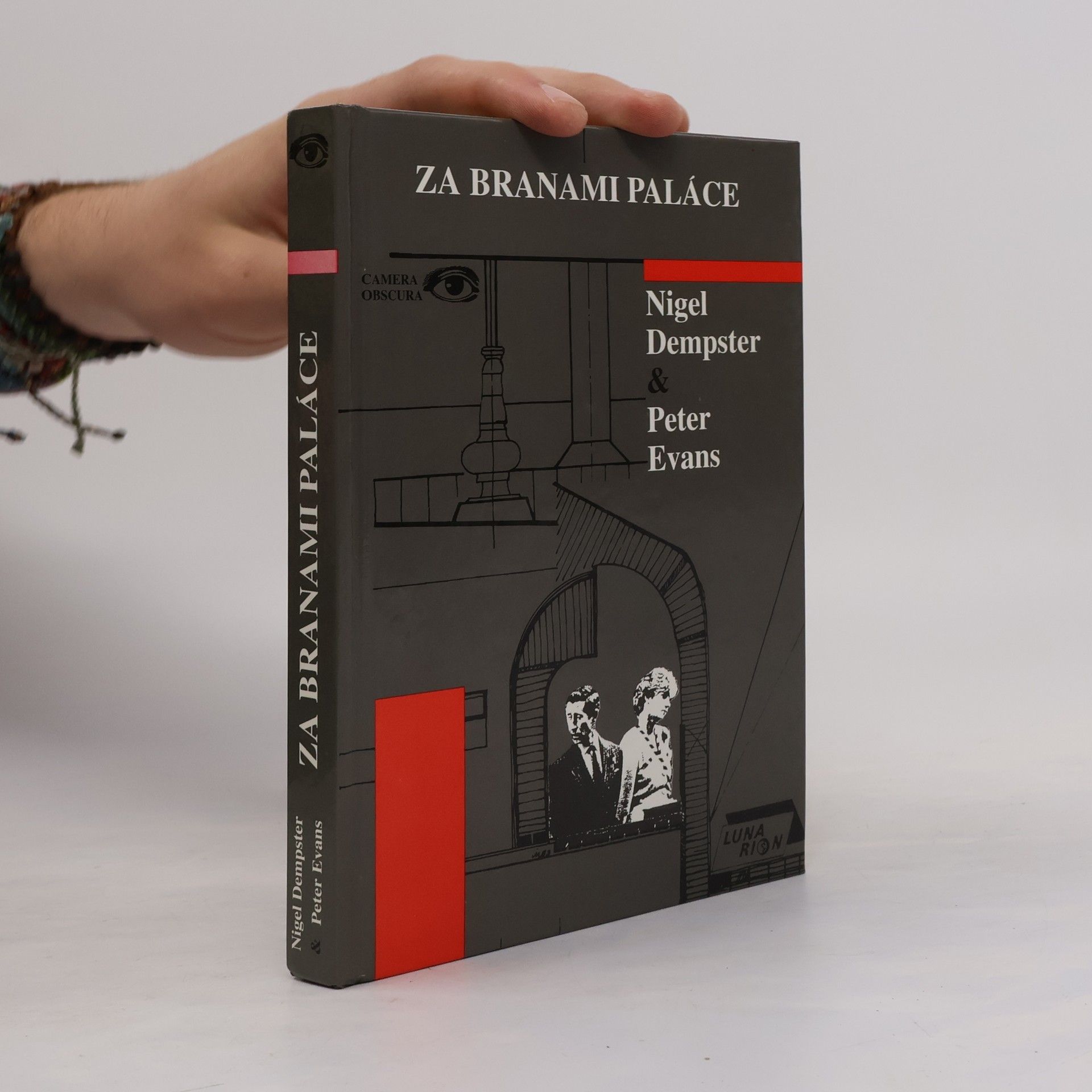 Nigel Dempster Za branami paláce