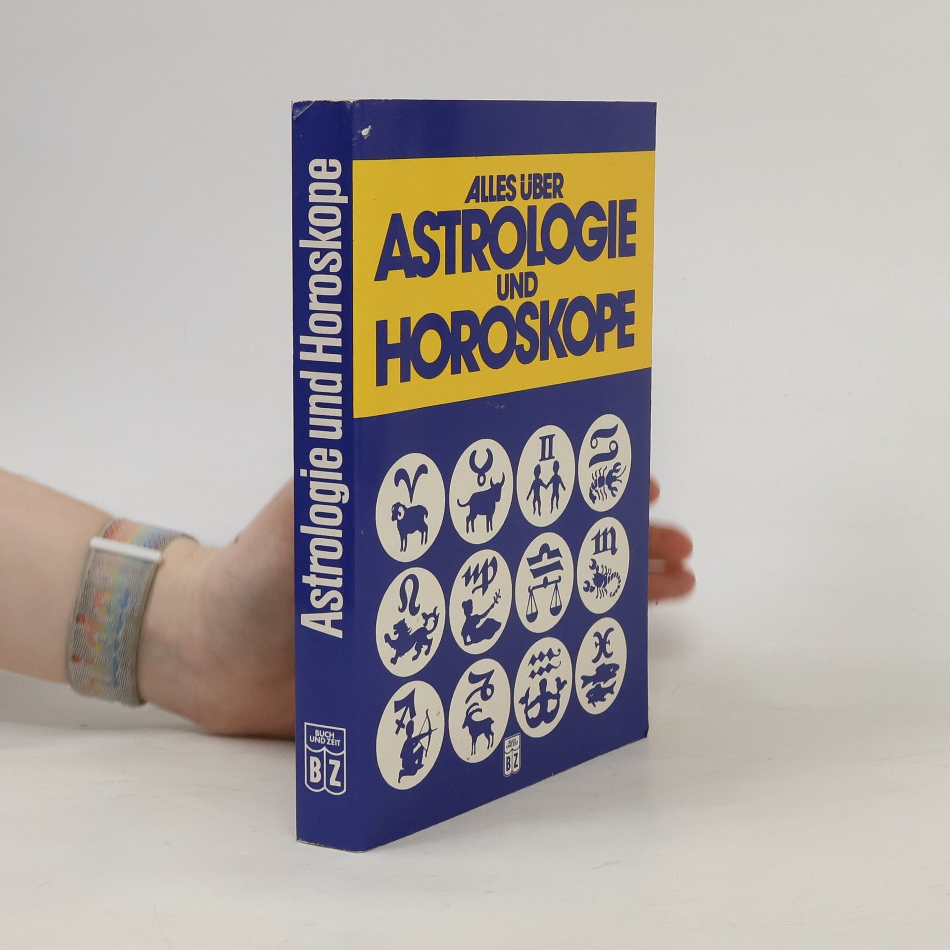 Erika Sauer Alles über Astrologie und Horoskope