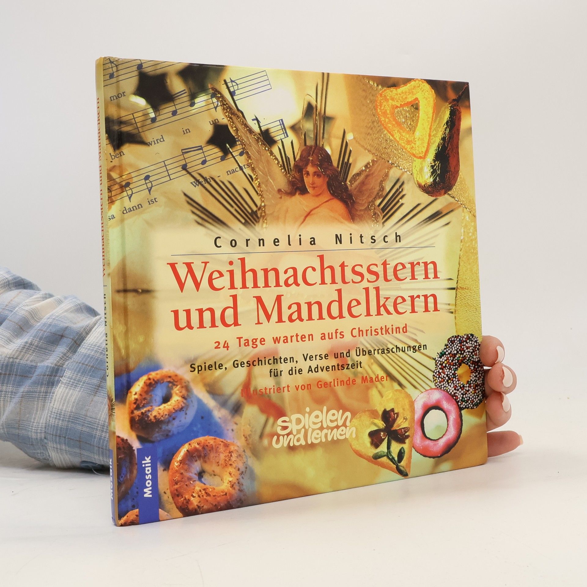 Cornelia Nitsch Weihnachtsstern und Mandelkern
