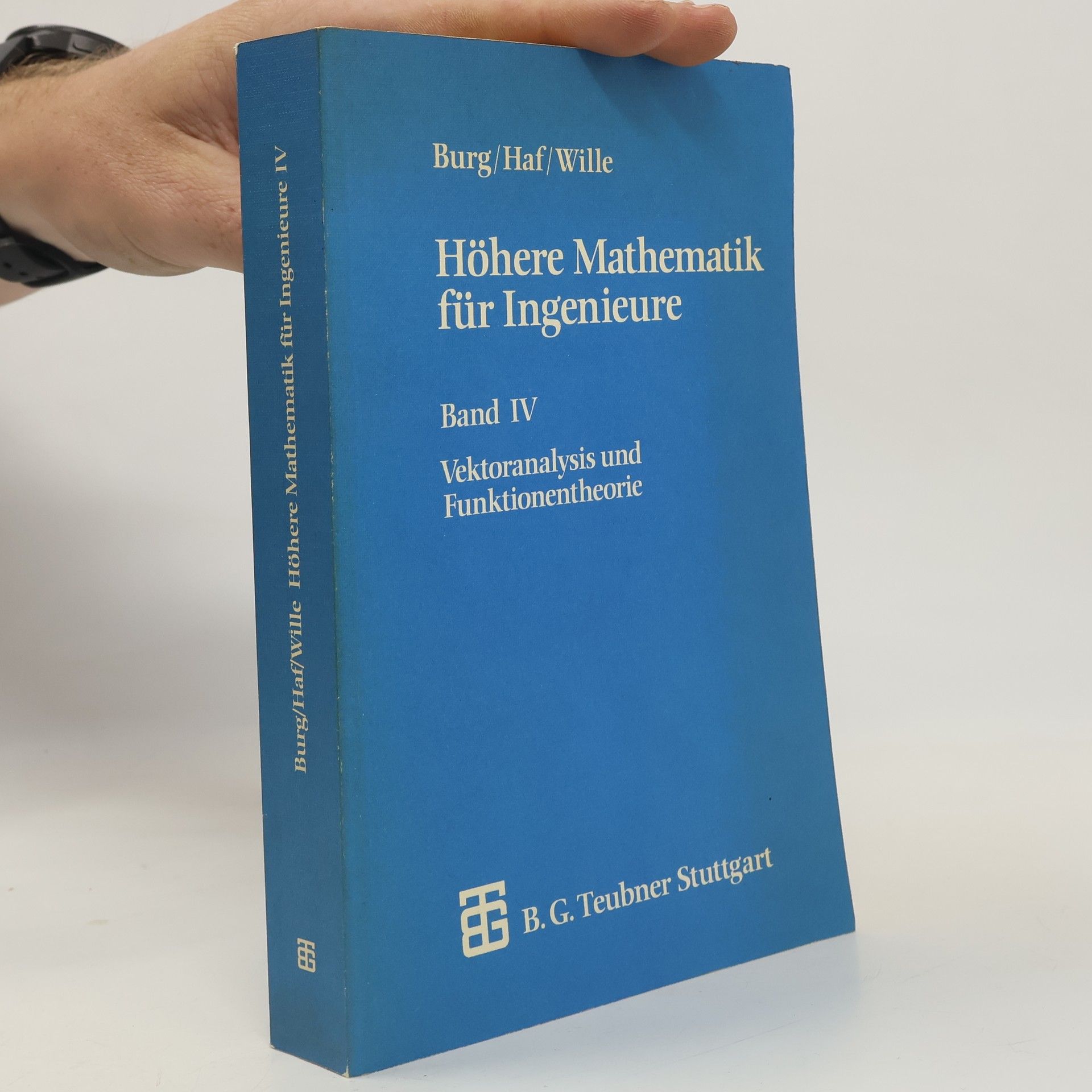 Höhere Mathematik für Ingenieure / Vektoranalysis und Funktionentheorie