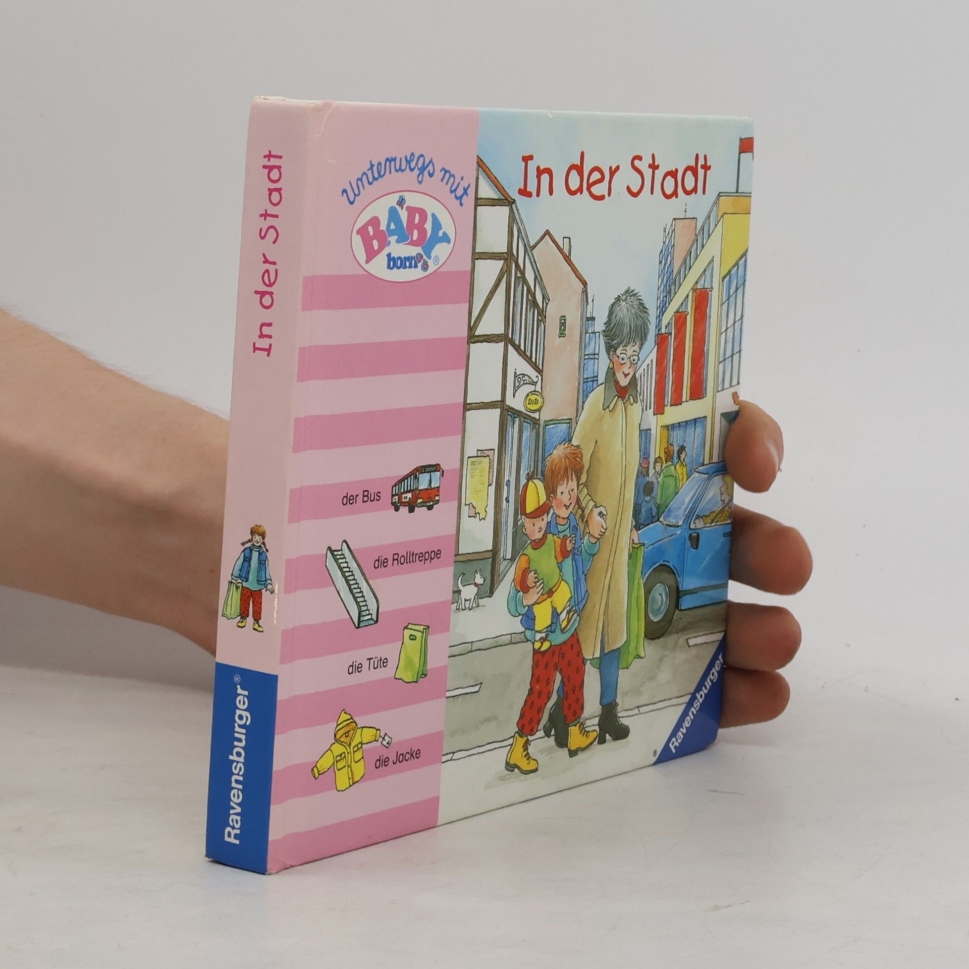 Unterwegs mit Baby Born, In der Stadt