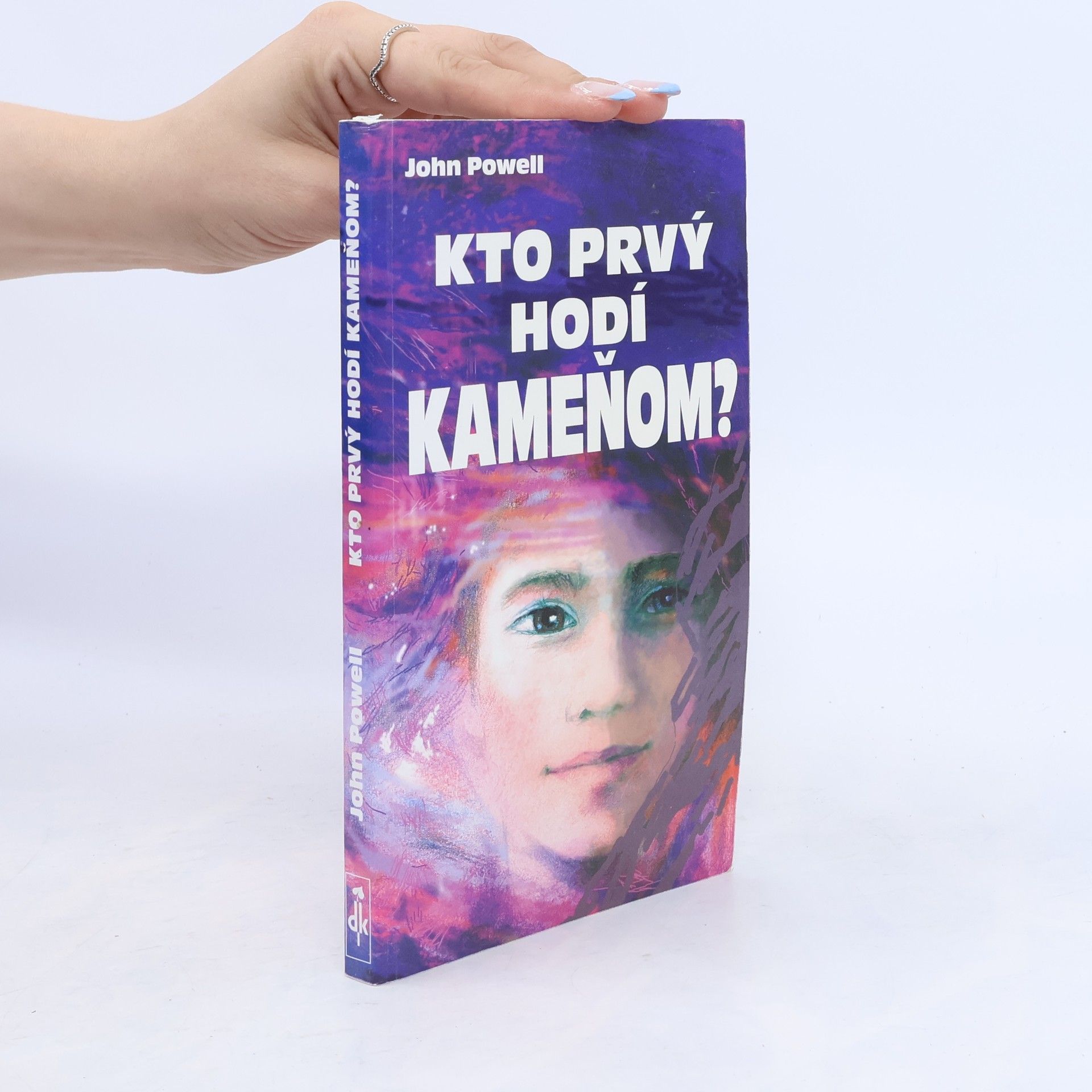 Kto prvý hodí kameňom?