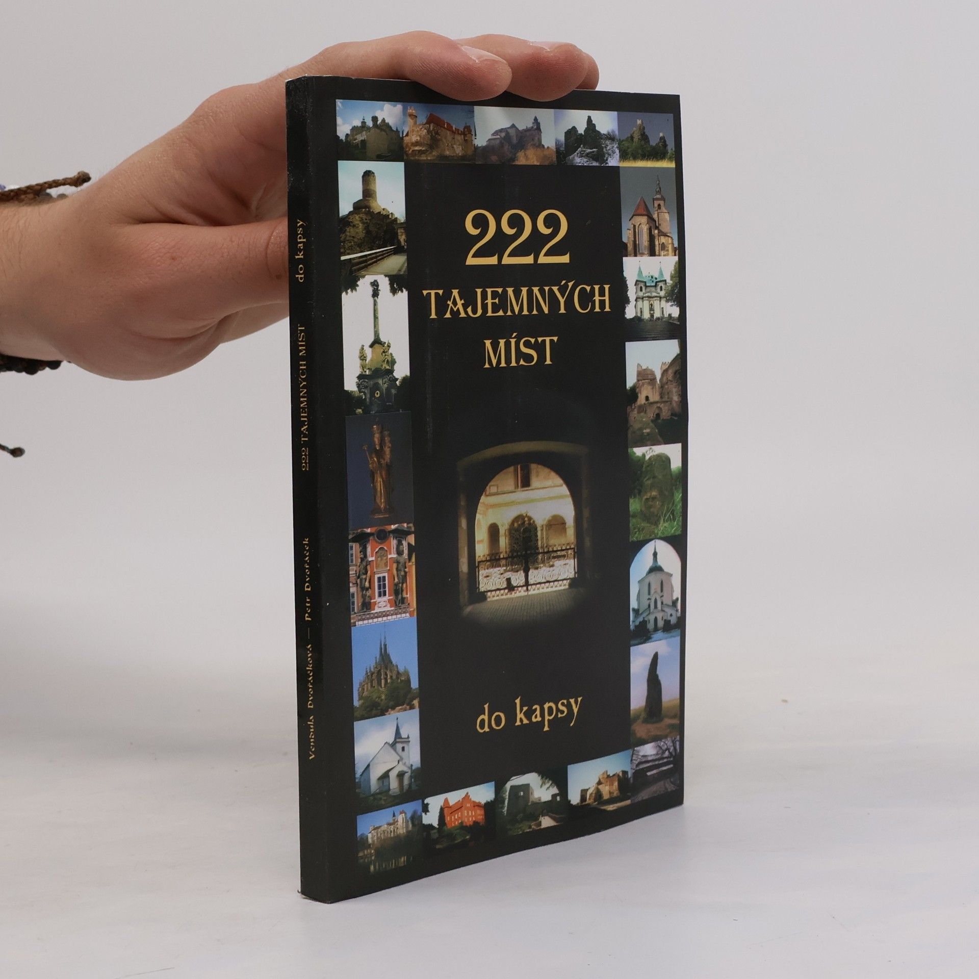 Vendula Dvořáčková 222 tajemných míst do kapsy