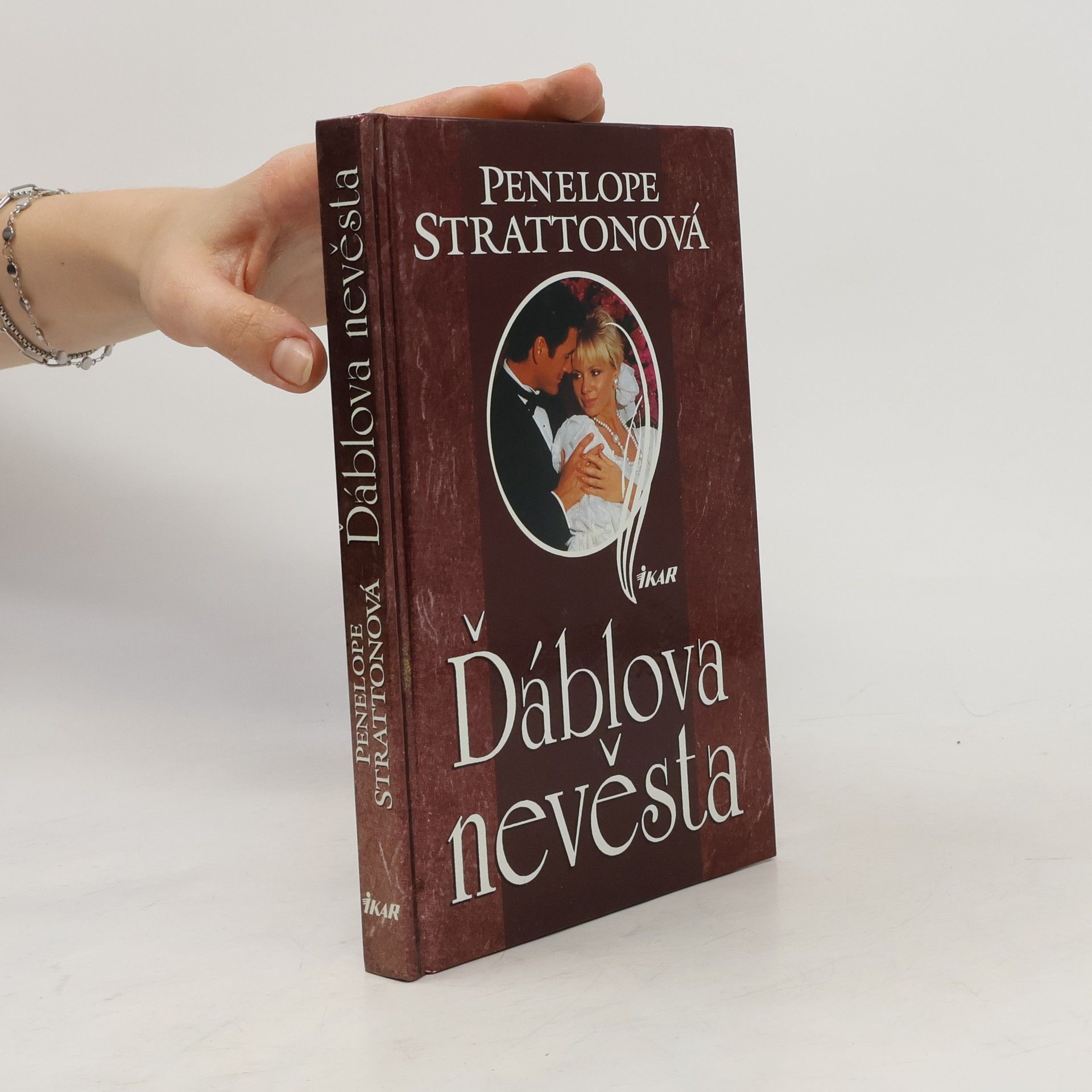 Penelope Stratton Ďáblova nevěsta