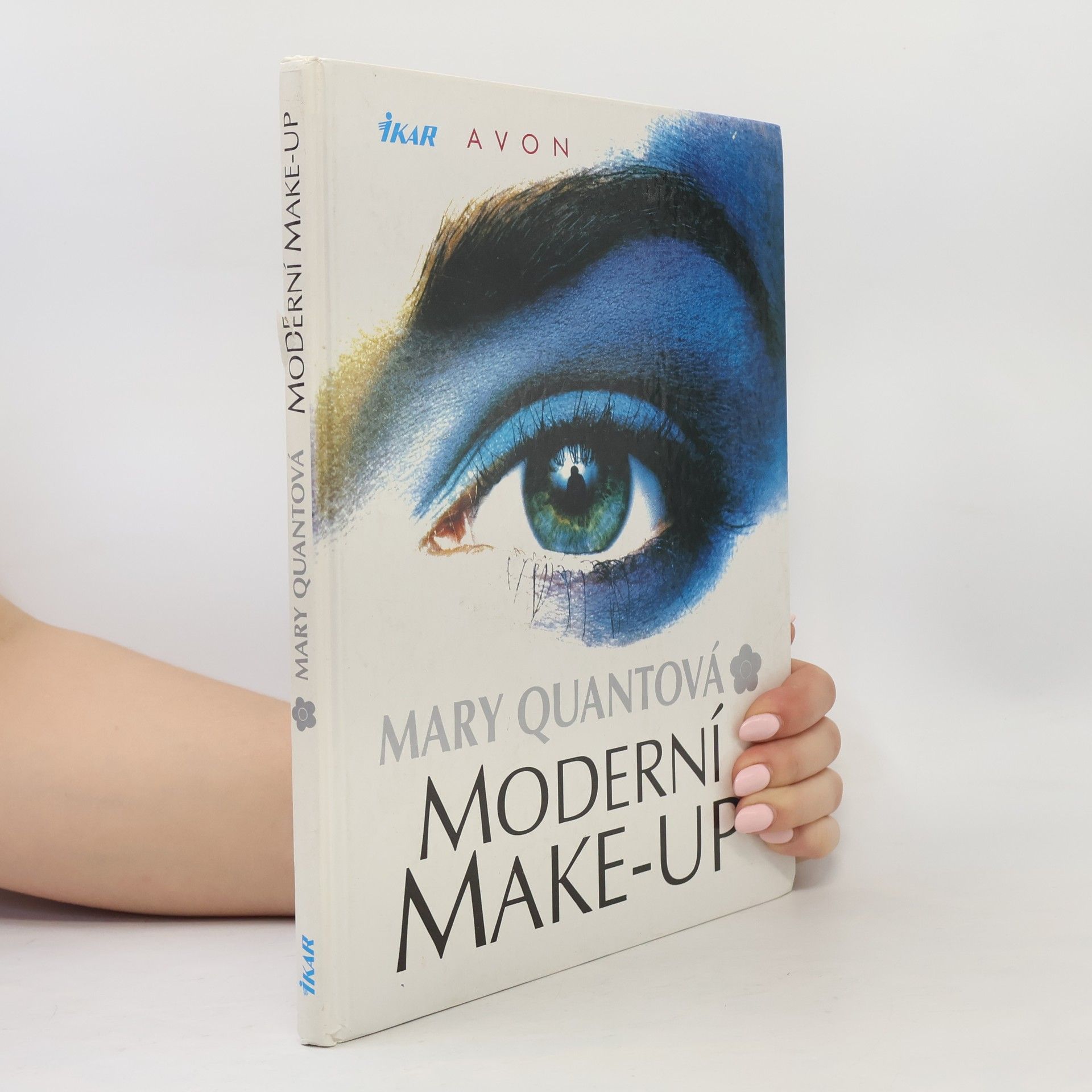Quantová Moderní make-up