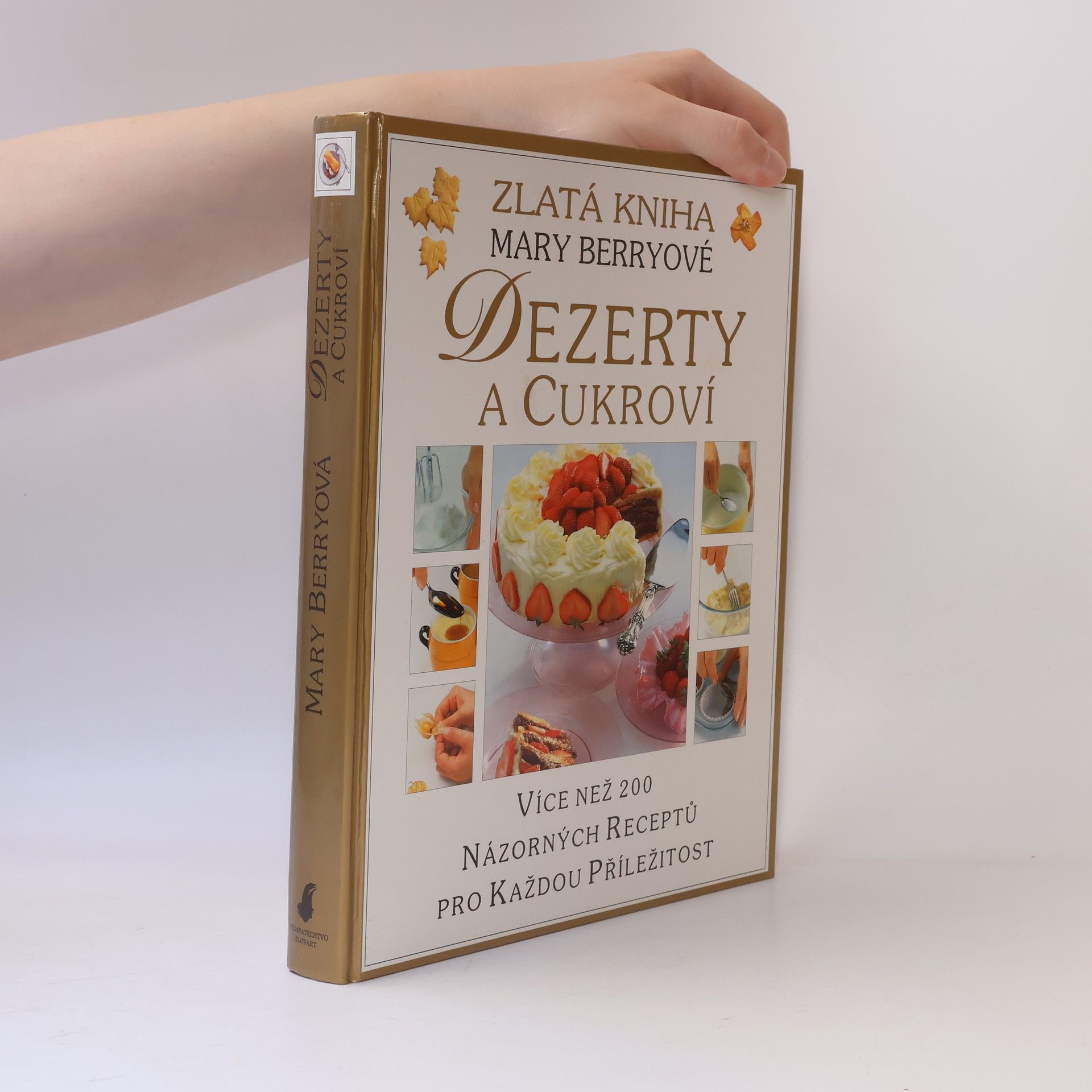 Mary Berry Dezerty a cukroví