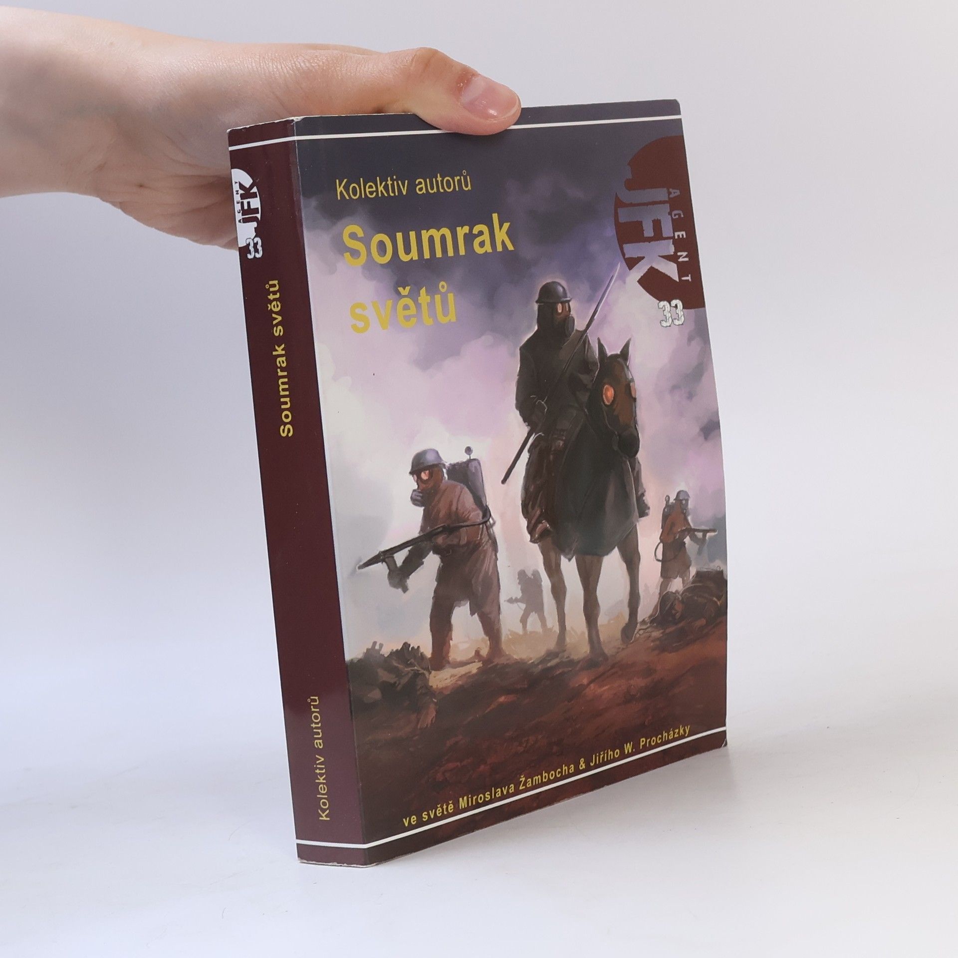 Collectif d'auteurs Soumrak světů