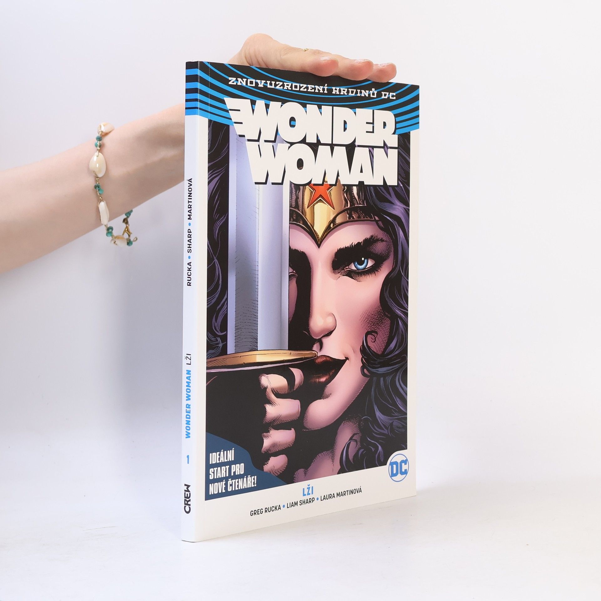 Wonder Woman. Kniha první, Lži