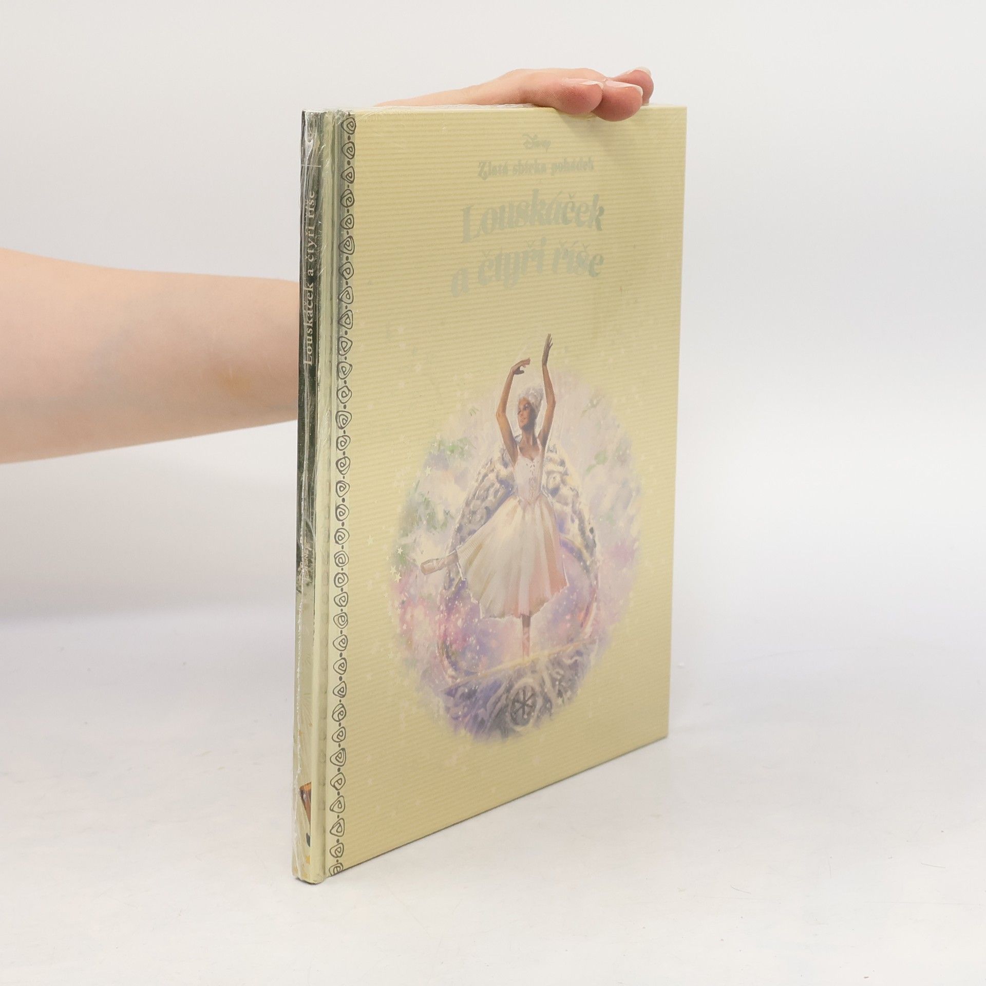 Various authors Zlatá sbírka pohádek 118. Louskáček a čtyři říše