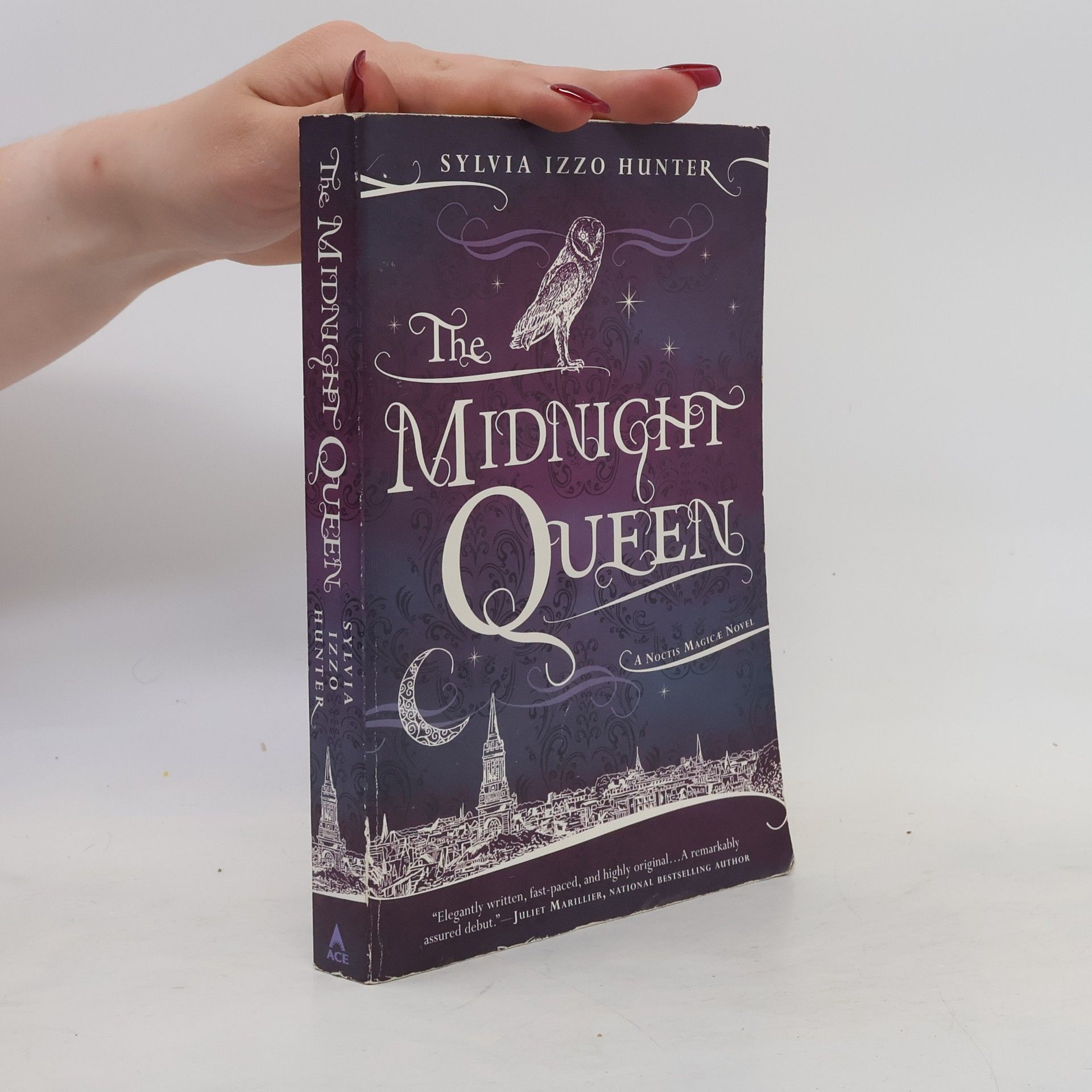 Sylvia Izzo Hunter A Noctis Magicae Novel - 1: The Midnight Queen