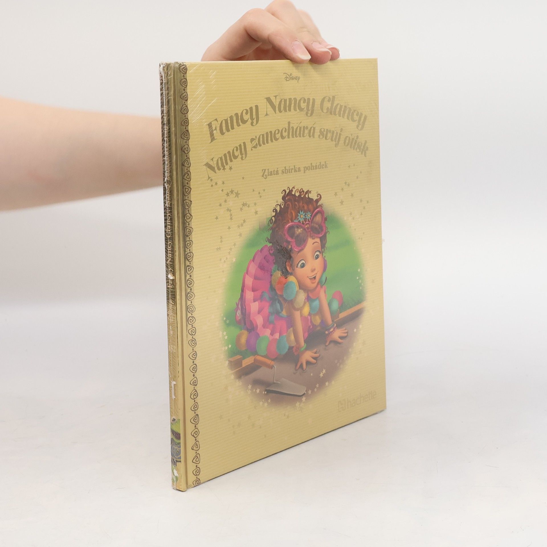 Walt Disney Zlatá sbírka pohádek 152. Fancy Nancy glancy. Nancy zanechává svůj otisk