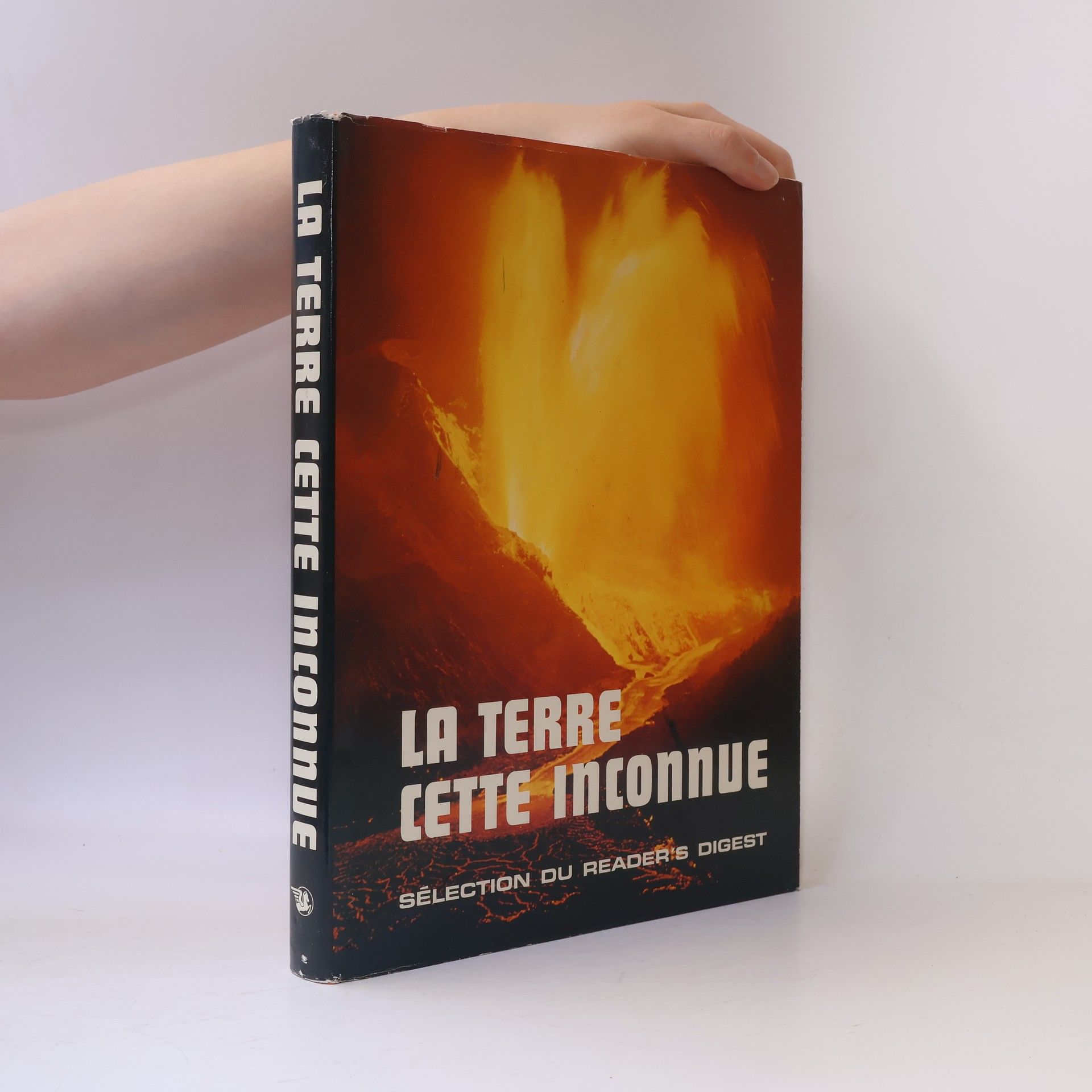 Kolektiv autorů La Terre, cette inconnue