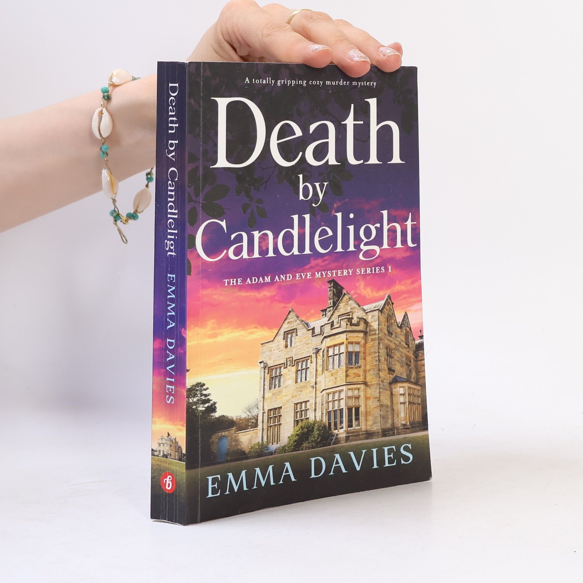 Emma Davies The Adam and Eve Mystery Series - 1: Death by Candlelight