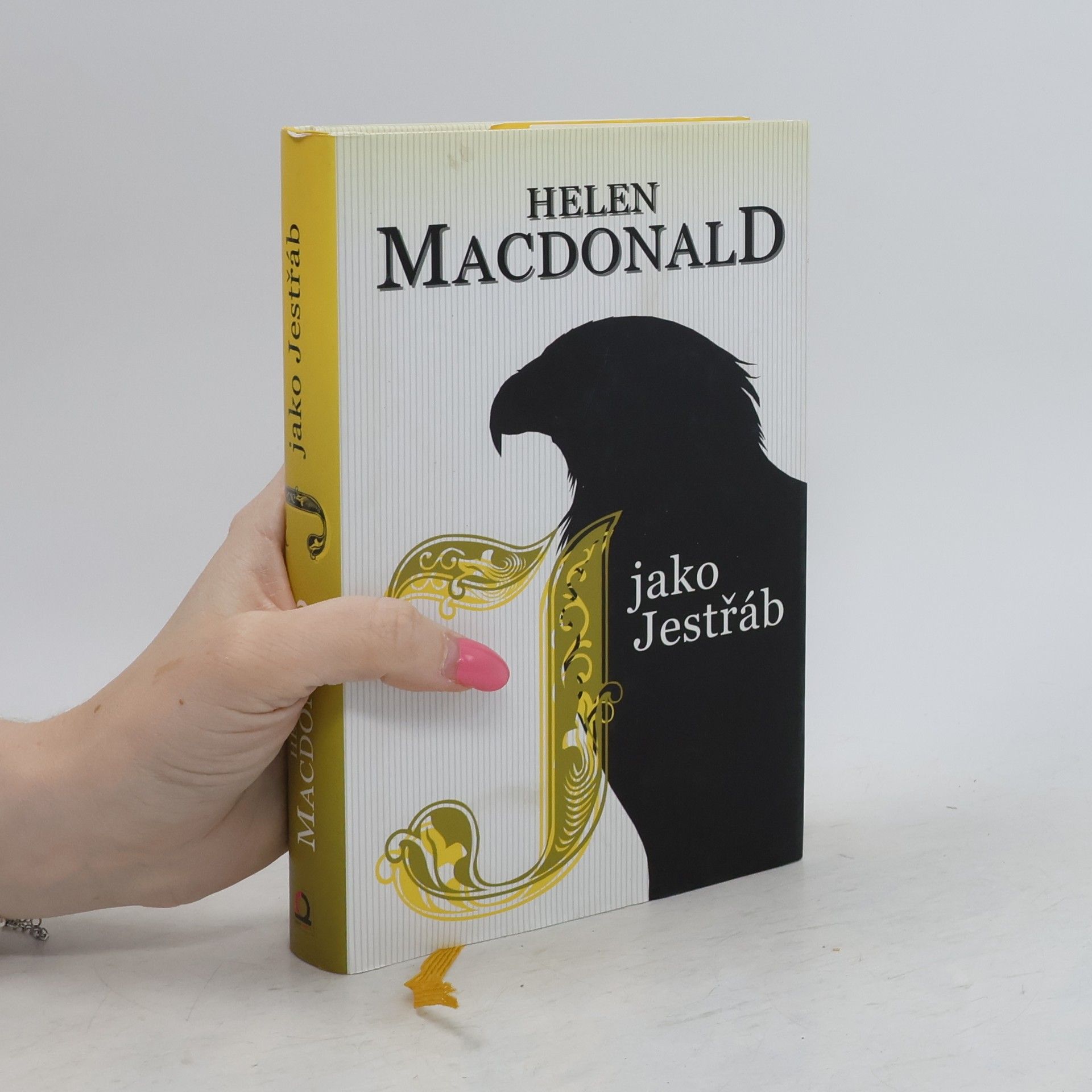 Helen Macdonald J jako jestřáb