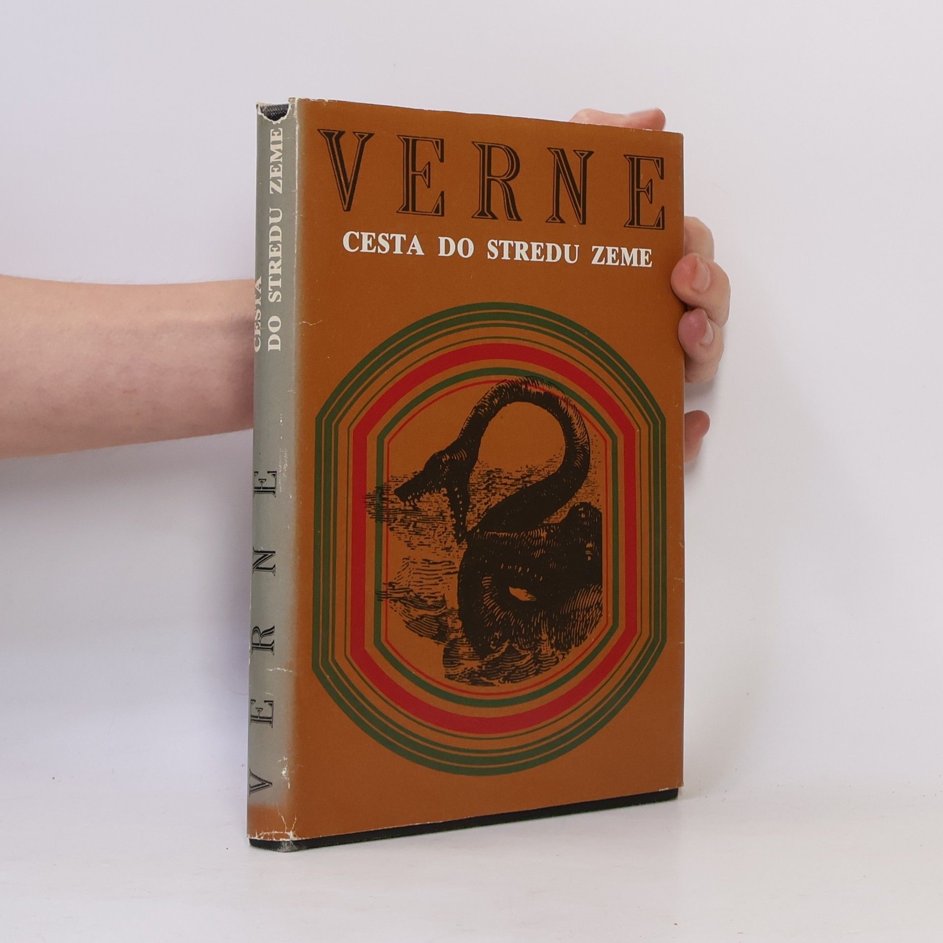 Jules Verne Cesta do stredu Zeme