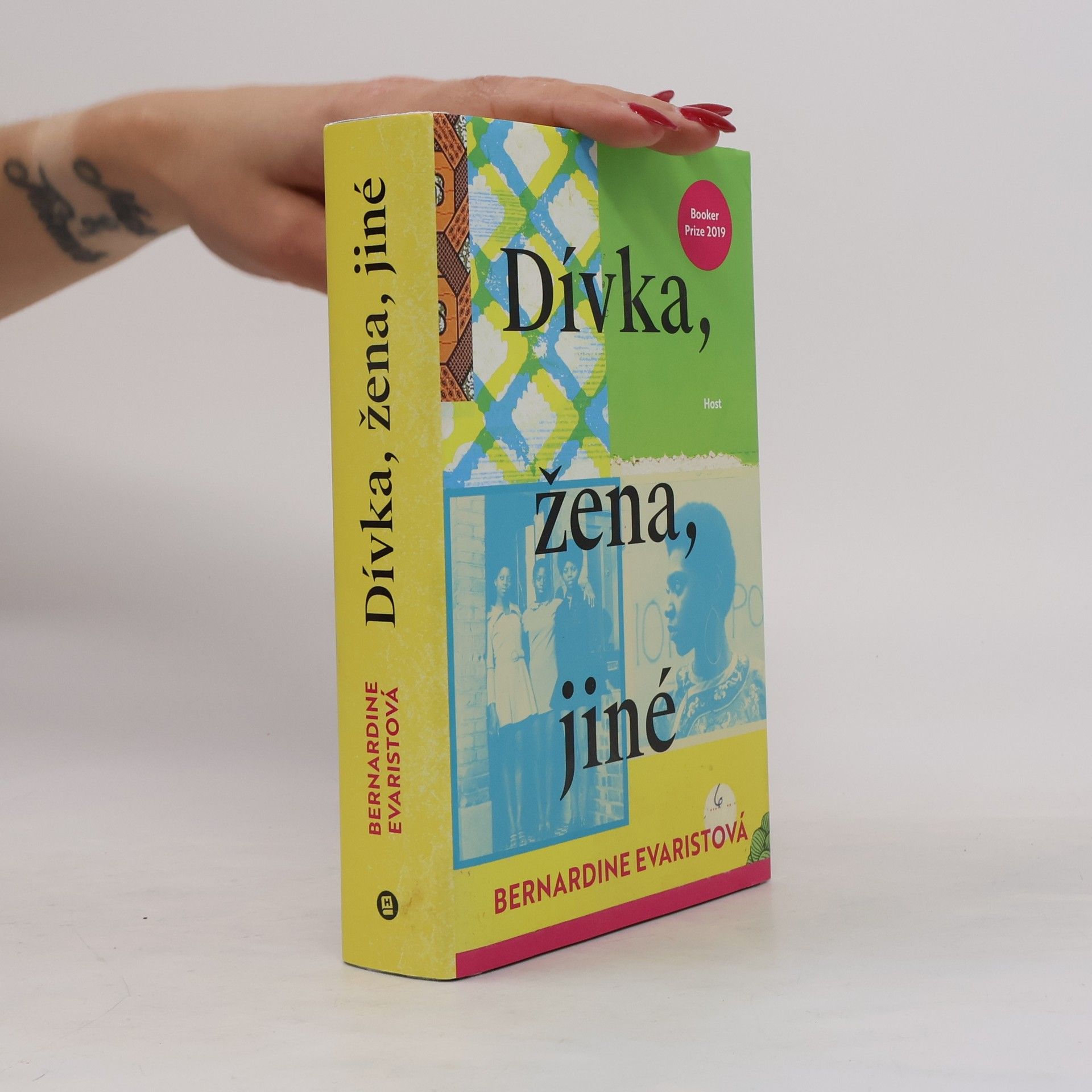 Bernardine Evaristo Dívka, žena, jiné