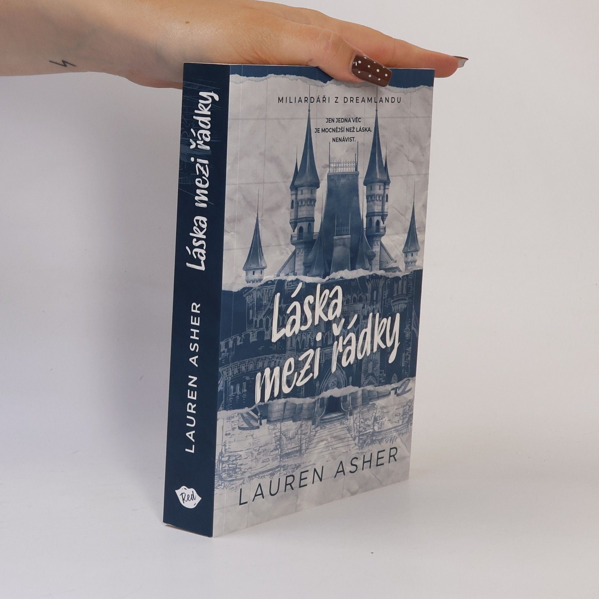 Lauren Asher Láska mezi řádky