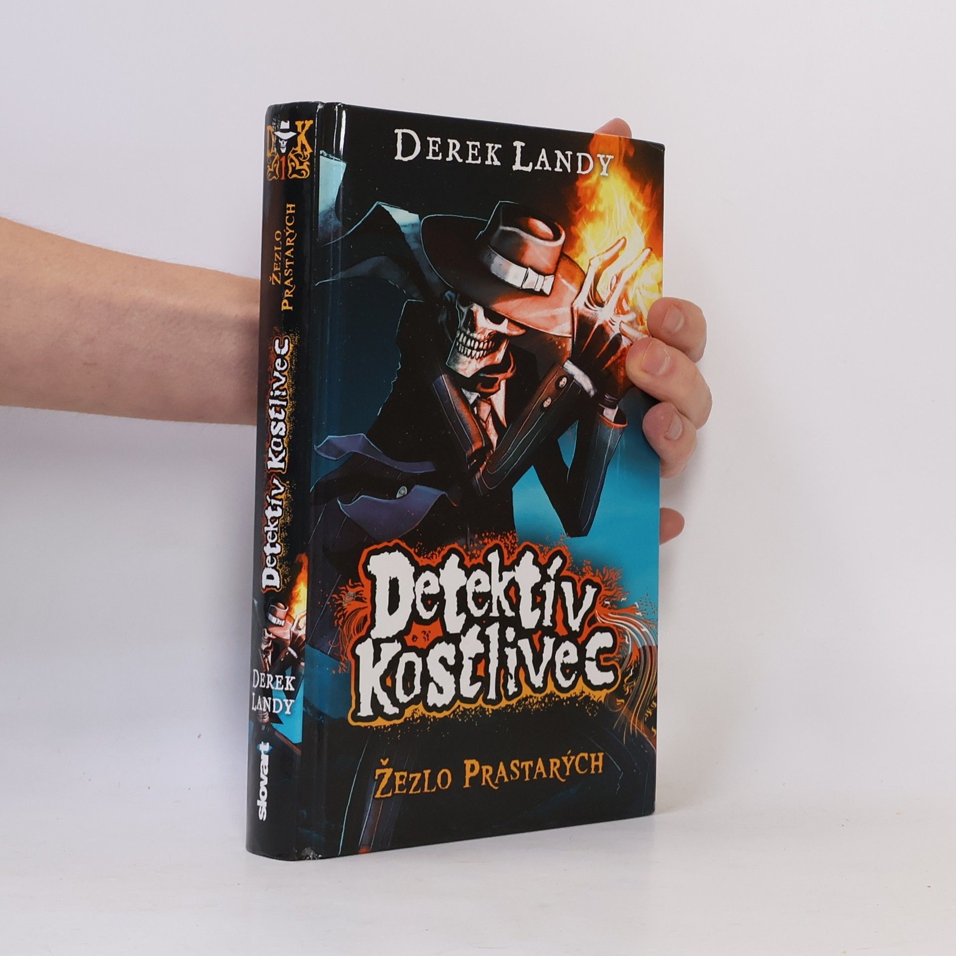 Derek Landy Žezlo prastarých