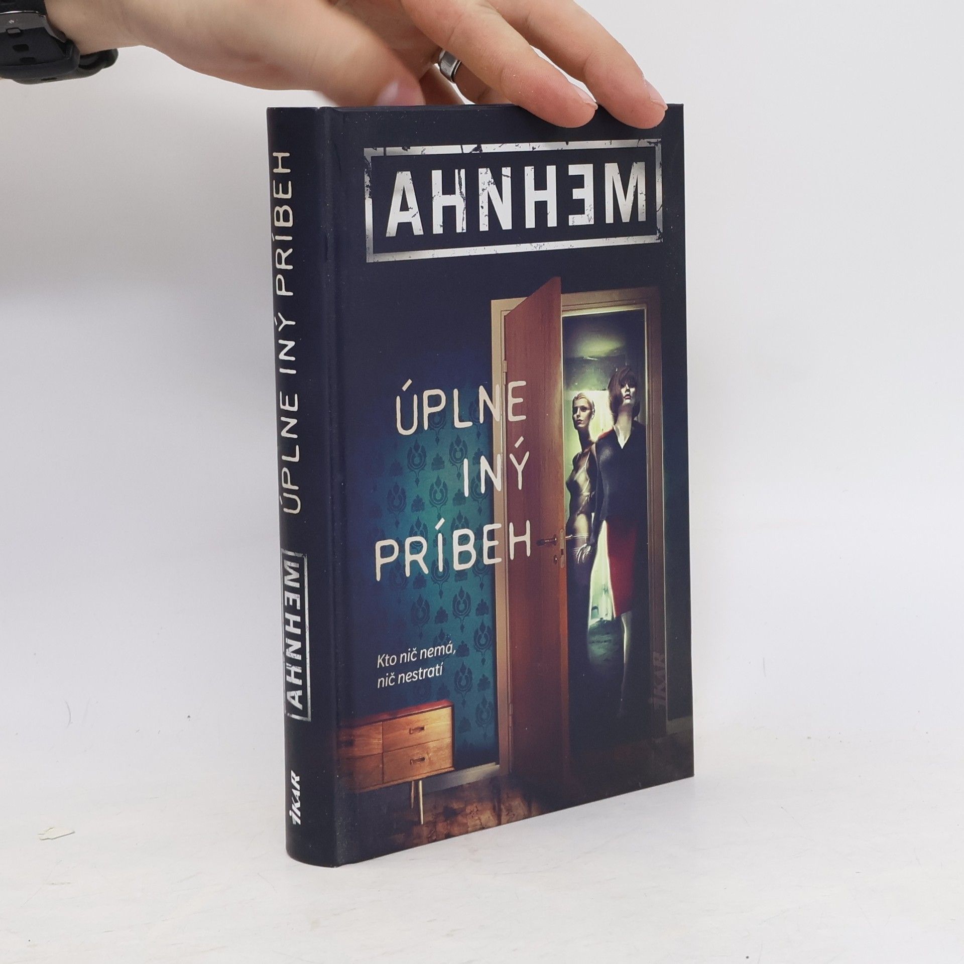 Stefan Ahnhem Úplne iný príbeh