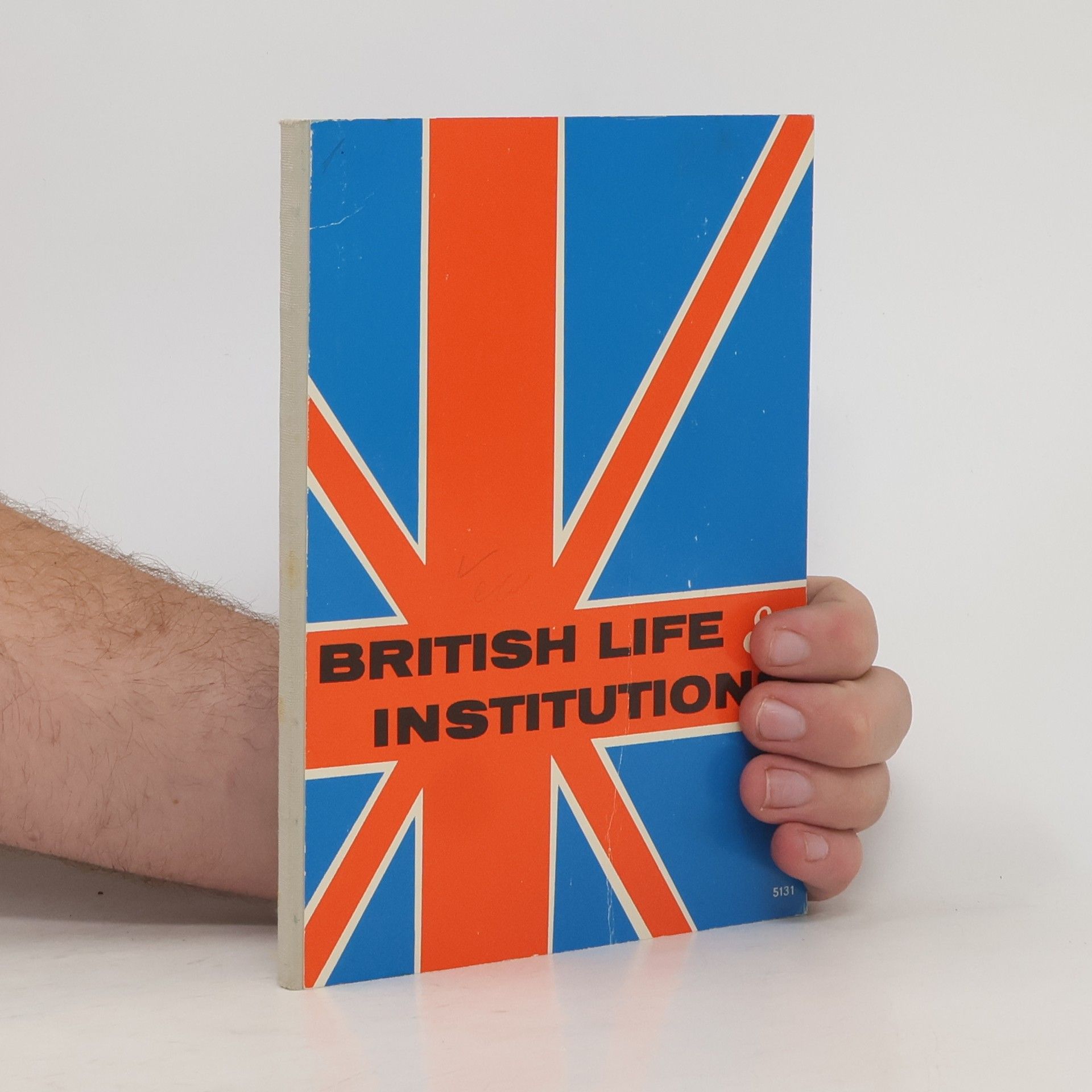 D. L. Howard British Life & Institutions