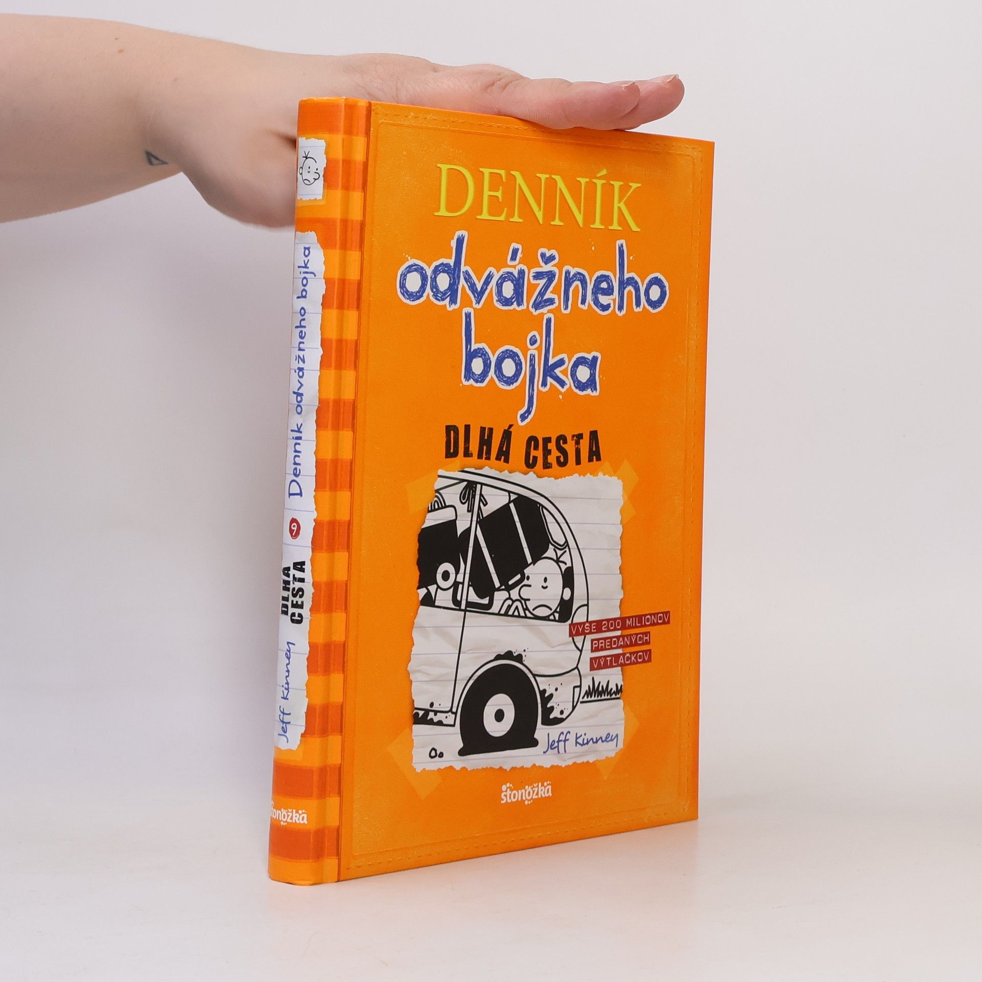 Jeff Kinney Denník odvážneho bojka 9 : dlhá cesta