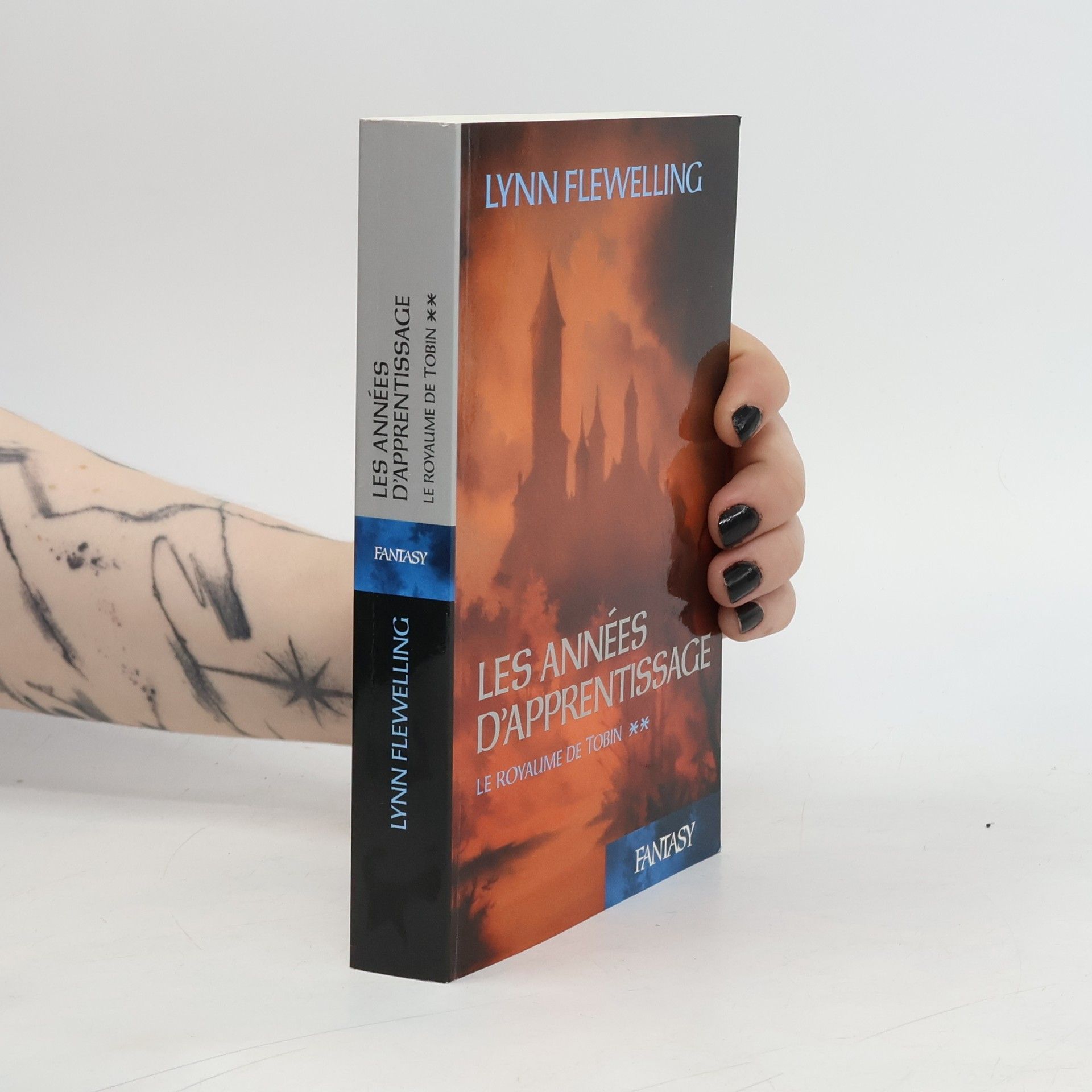 Lynn Flewelling Les années d´apprentissage