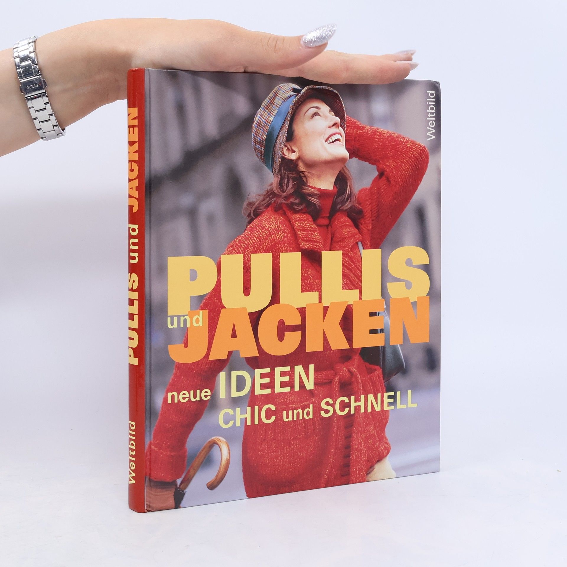 Pullis und Jacken