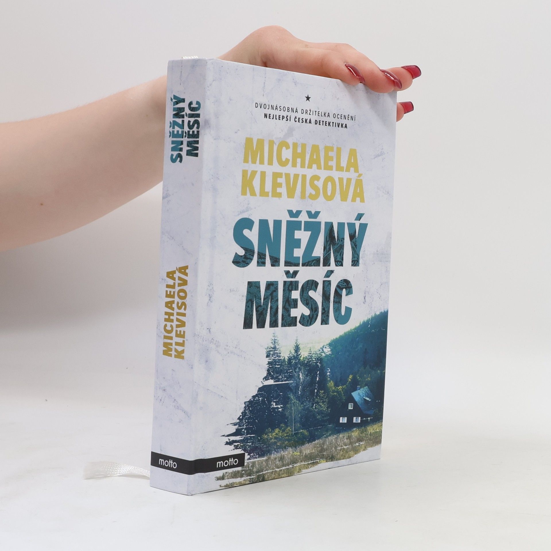 Michaela Klevisová Sněžný měsíc