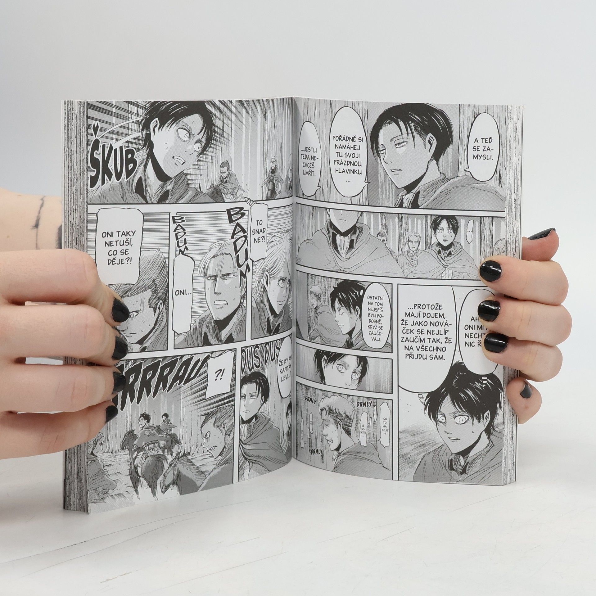 Hajime Isayama Útok titánů. 6
