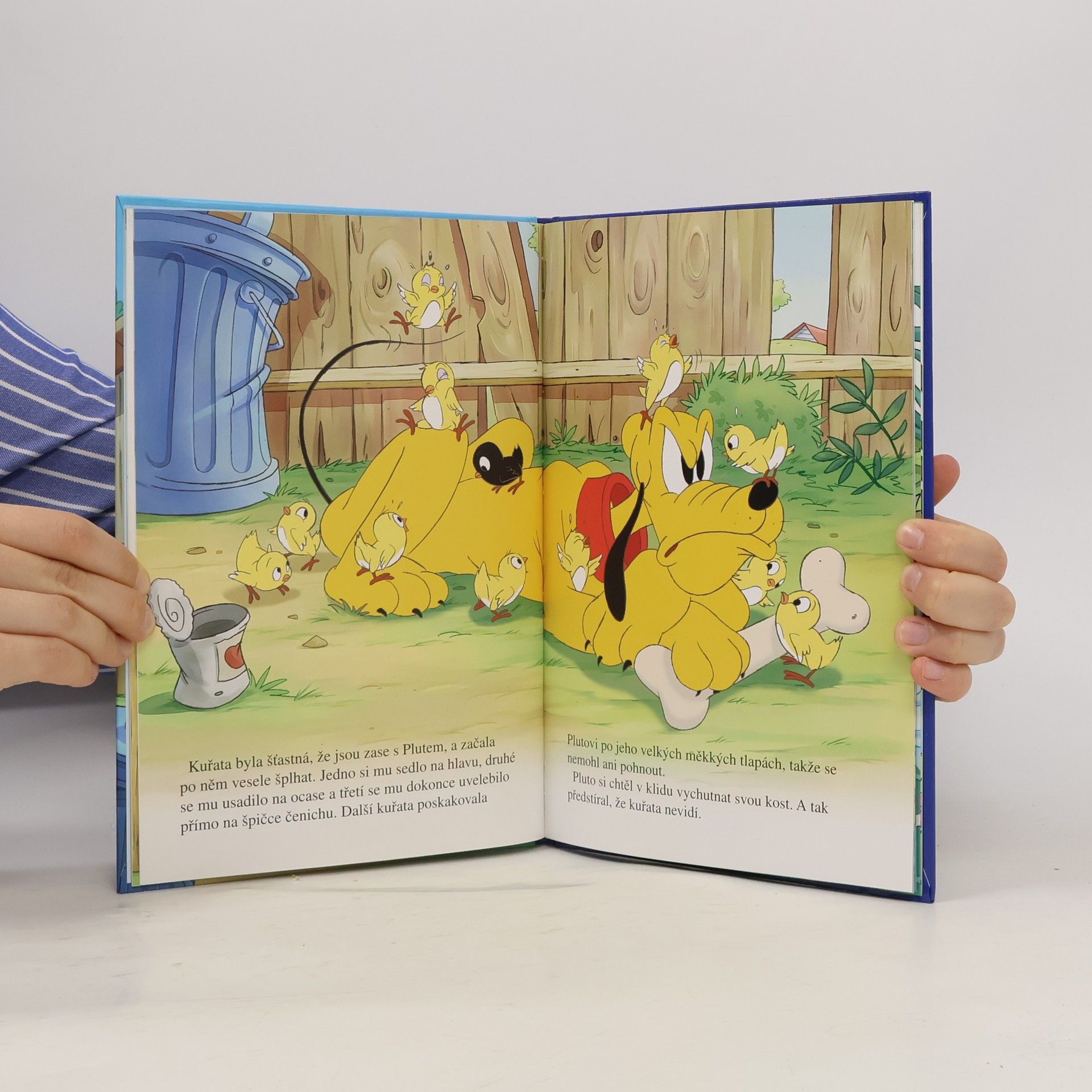 Walt Disney Pluto dělá mámu