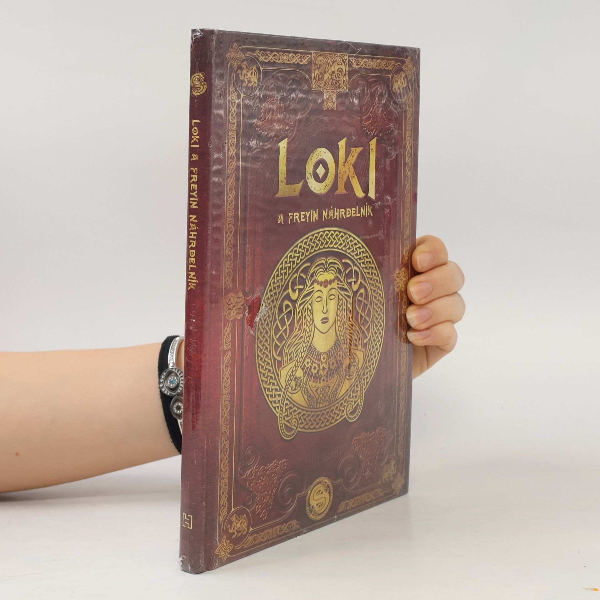 Aranzazu Serrano Lorenzo Lokiho sága, díl 2: Loki a Freyin náhrdelník