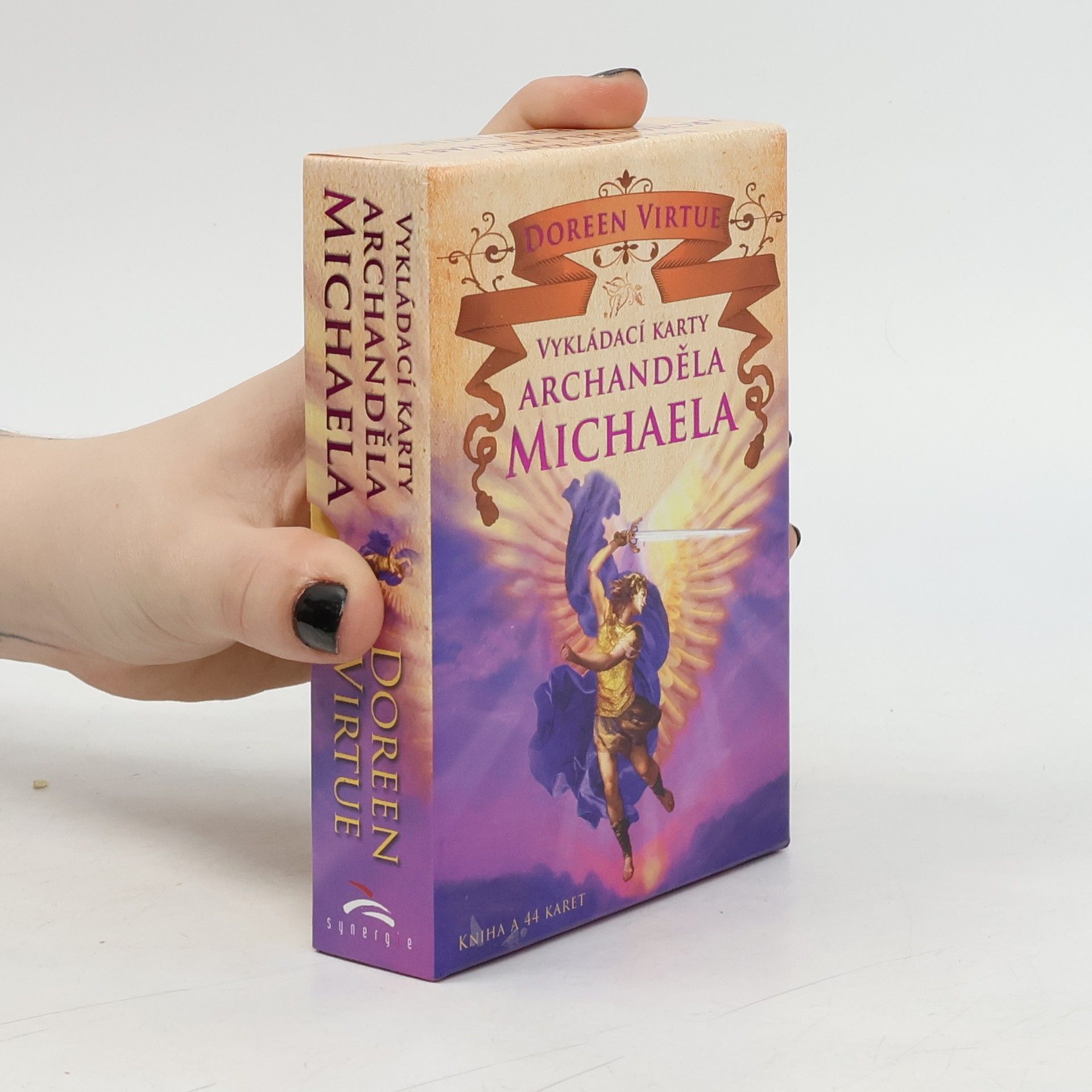 Doreen Virtue Vykládací karty archanděla Michaela (kniha + 44 karet)