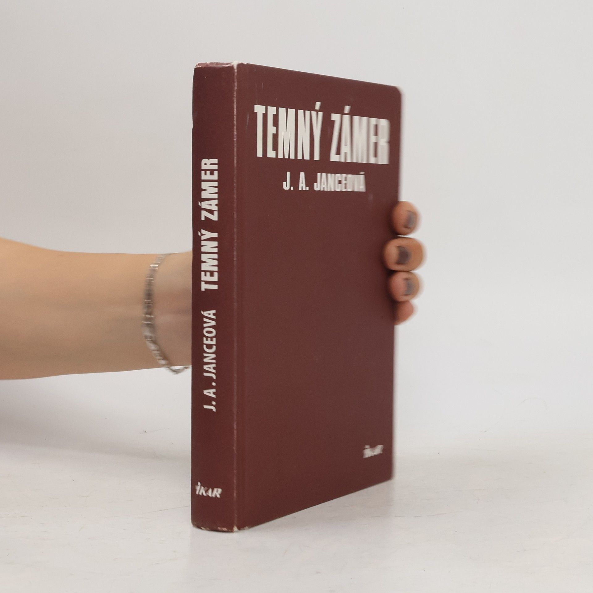 J. A. Jance Temný zámer