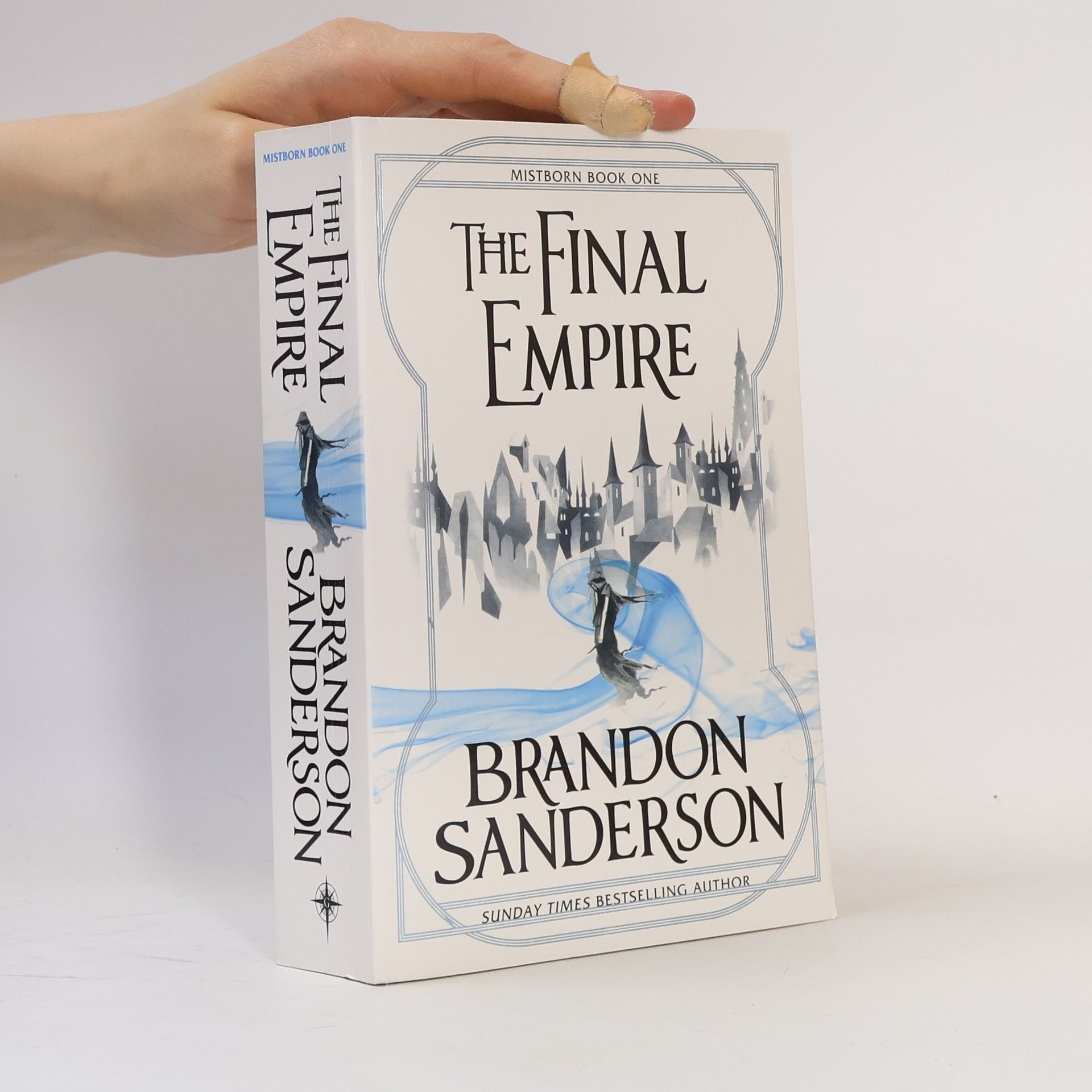 Brandon Sanderson The final empire : Mistborn book one