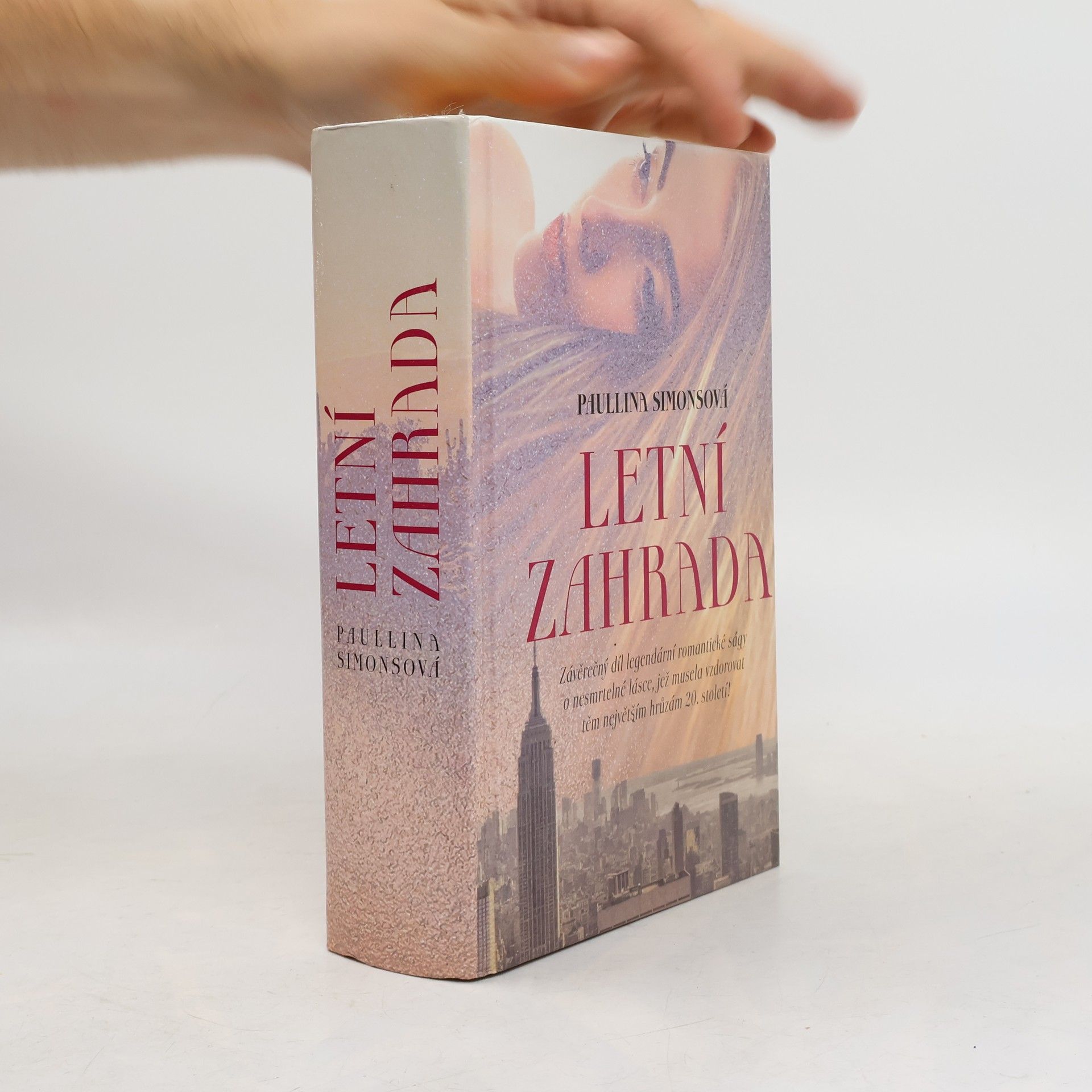 Paullina Simons Letní zahrada