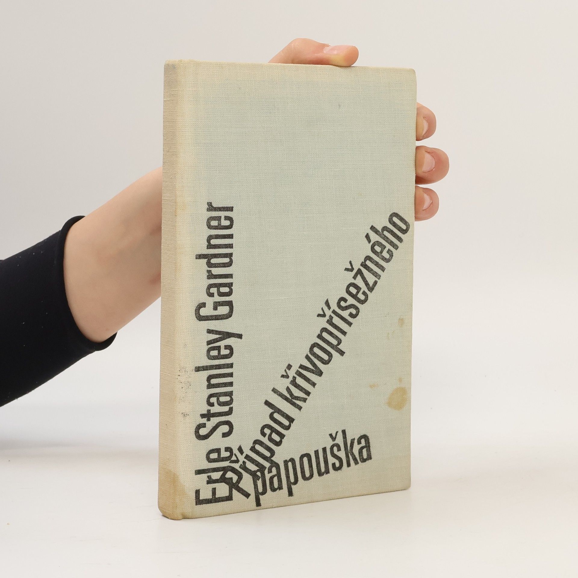 Erle Stanley Gardner Případ křivopřísežného papouška