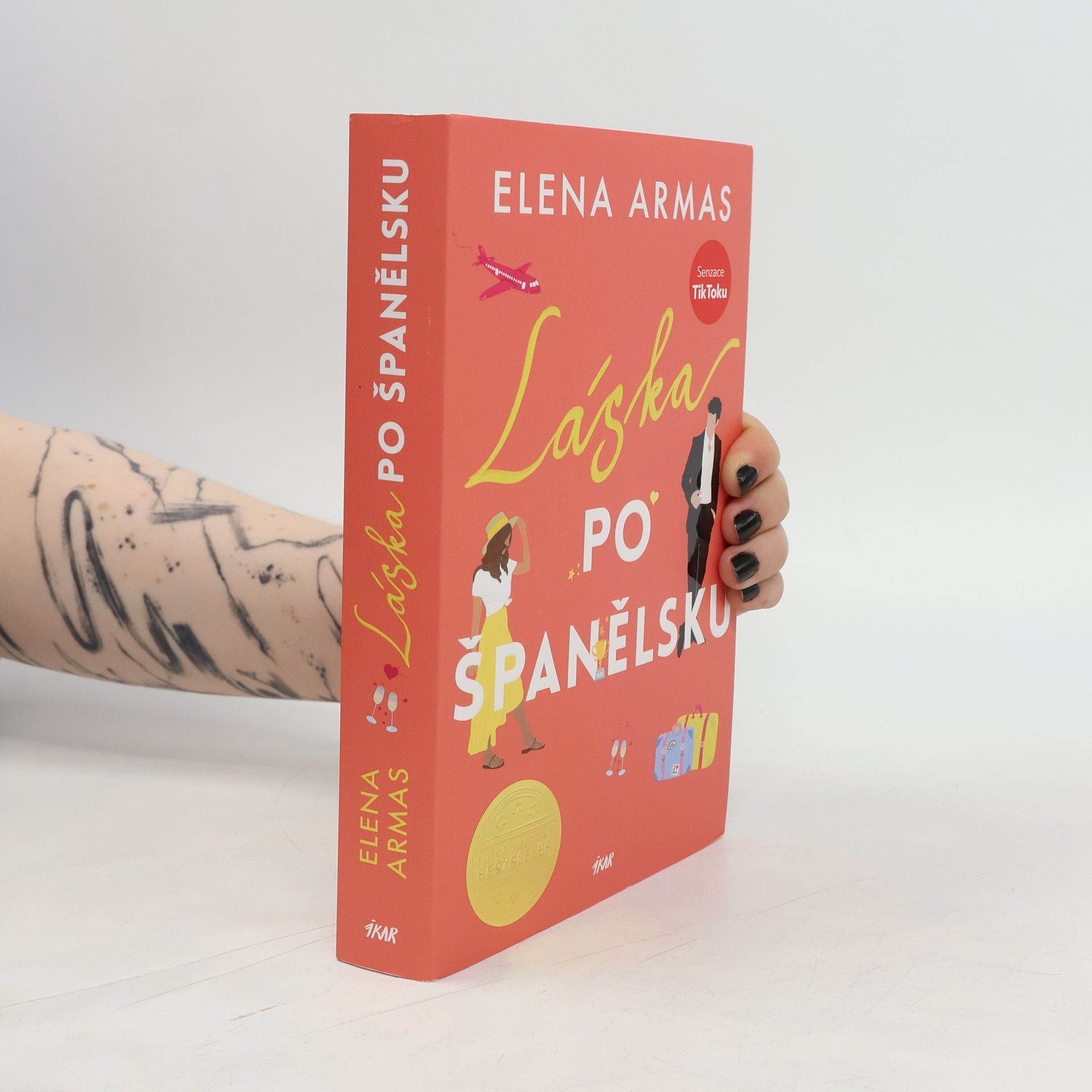 Elena Armas Láska po španělsku