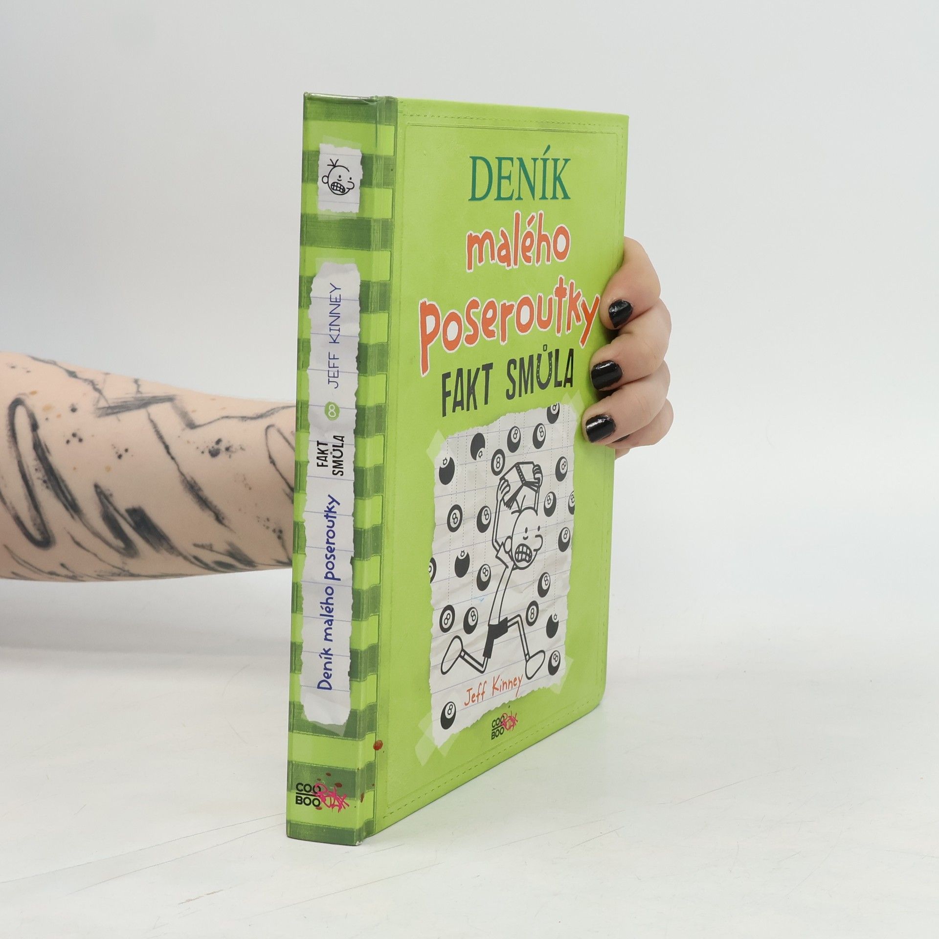 Jeff Kinney Deník malého poseroutky 8. Fakt smůla