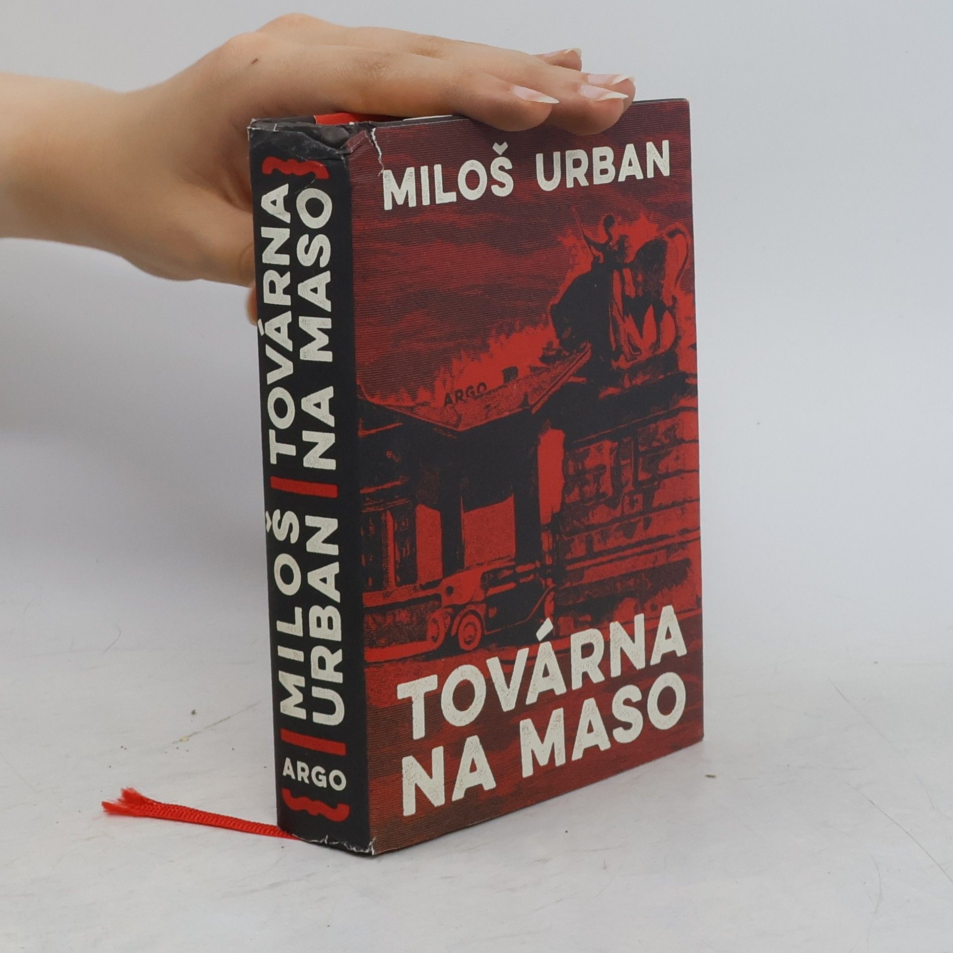 Miloš Urban Továrna na maso