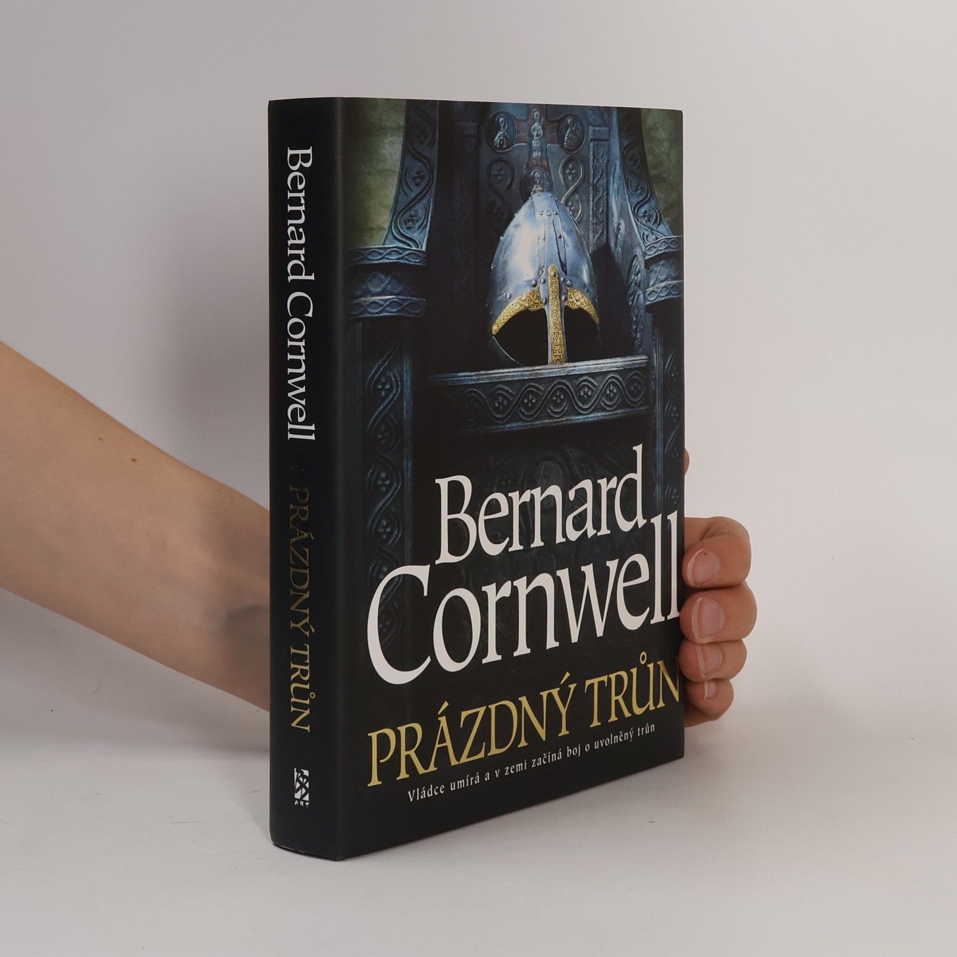 Bernard Cornwell Prázdný trůn. Uhtred z Bebbanburgu 8. díl