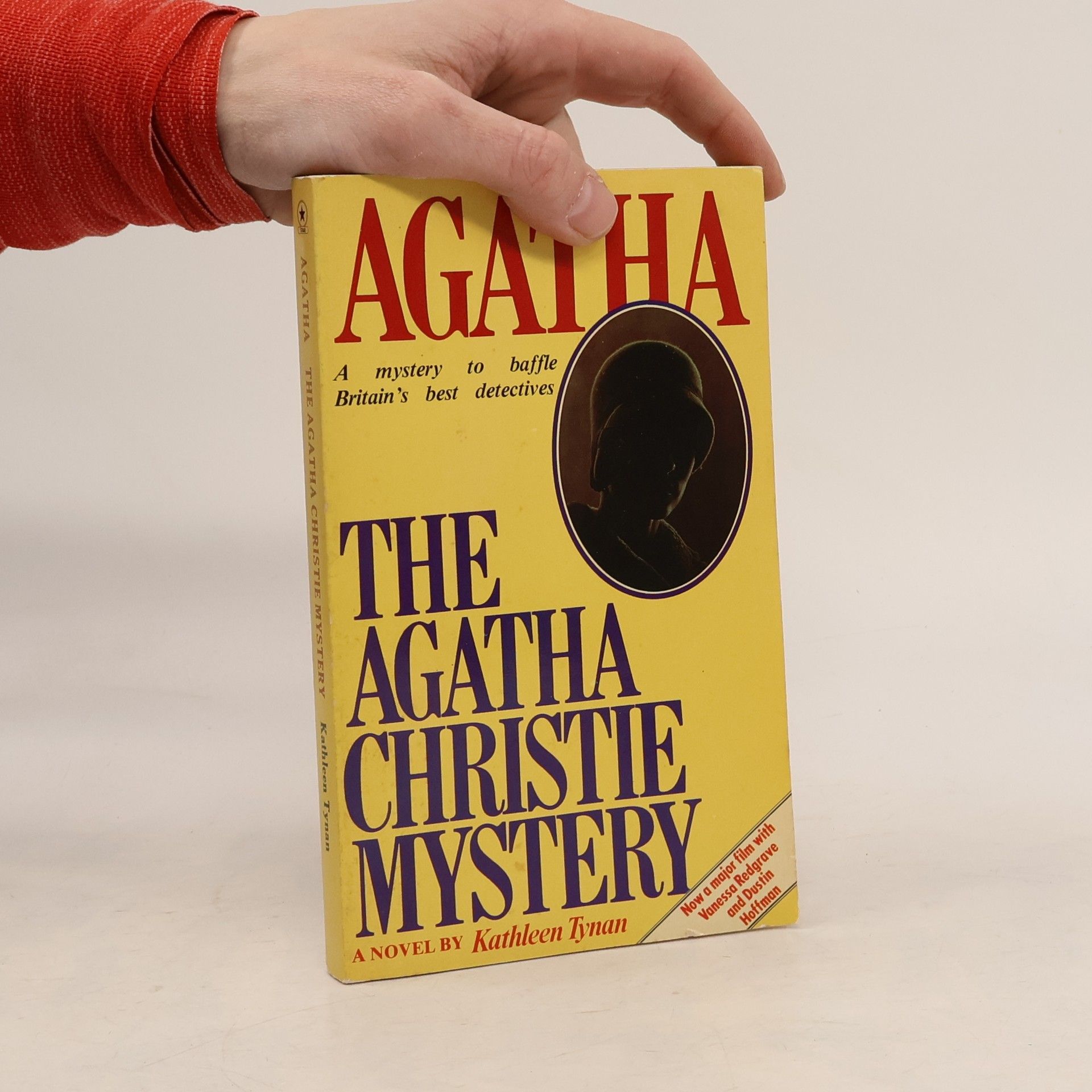 Kathleen Tynan Agatha. The Agatha Christie Mystery.