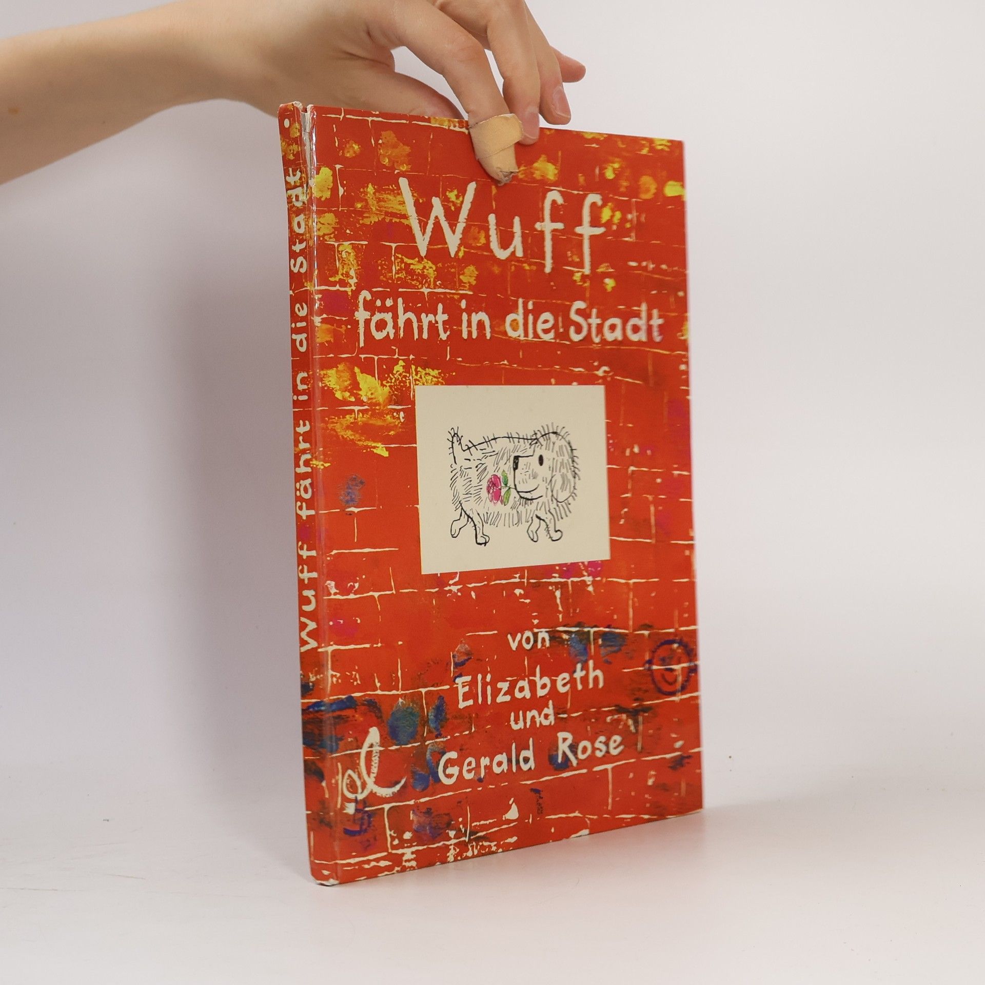 Elizabeth Rose Wuff fährt in die Stadt